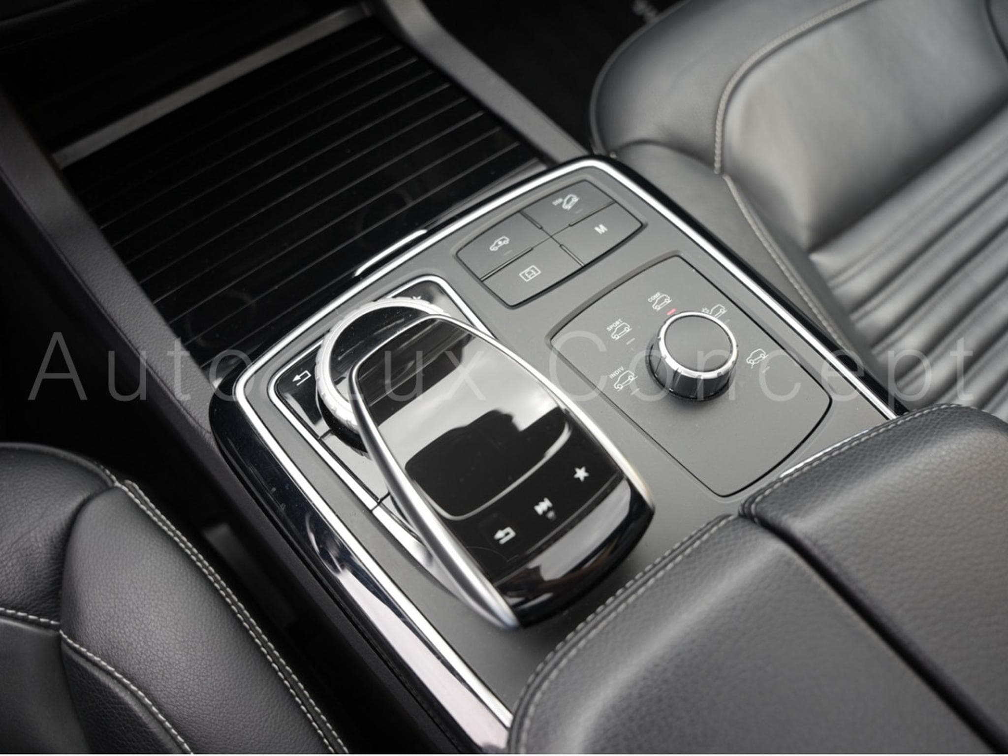 Mercedes GLS 350 d 4MATIC AMG Line (2018) - Photo 19