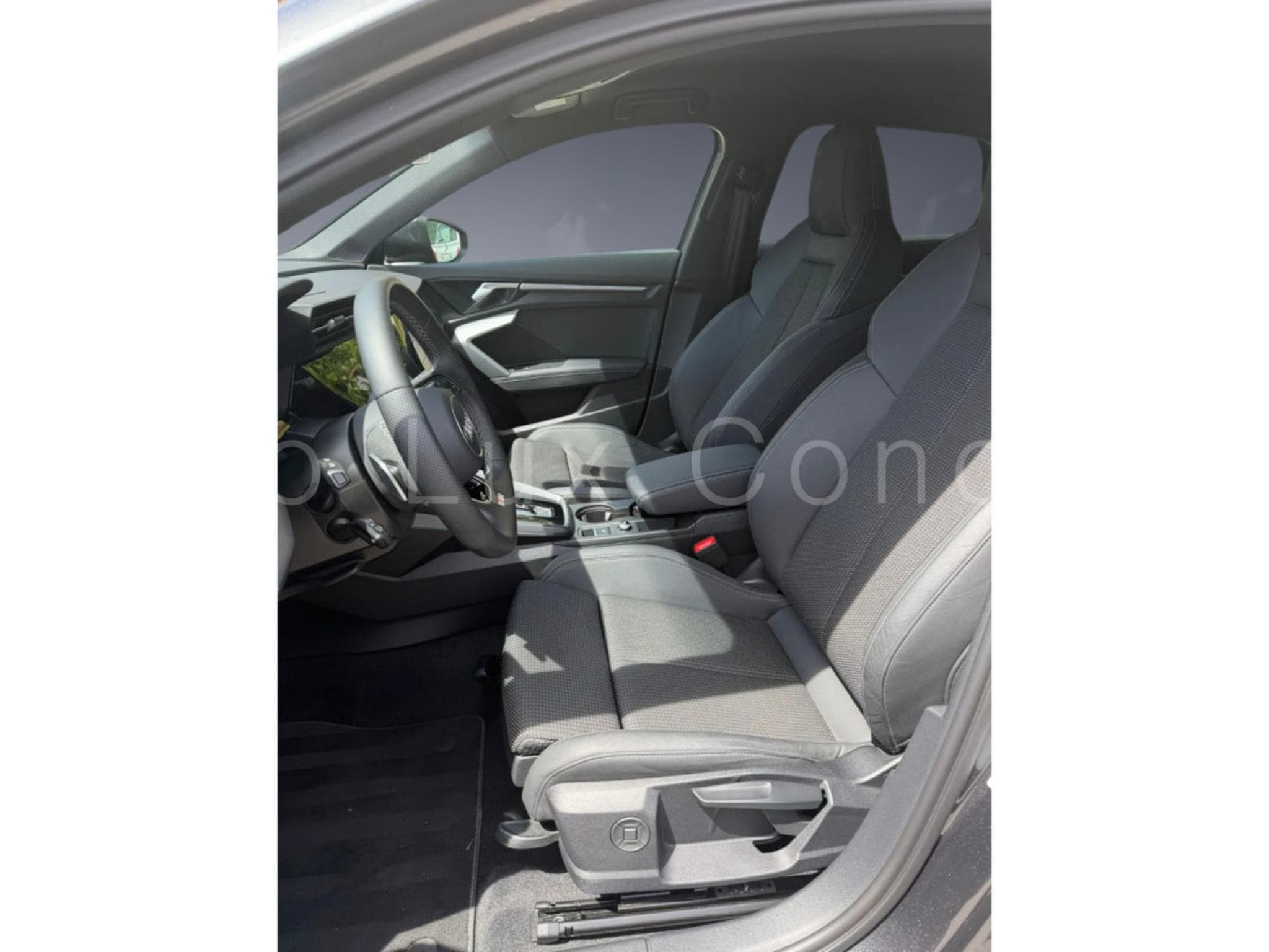 Audi A3 Sportback 40 TFSI e S line (2025) - Photo 7