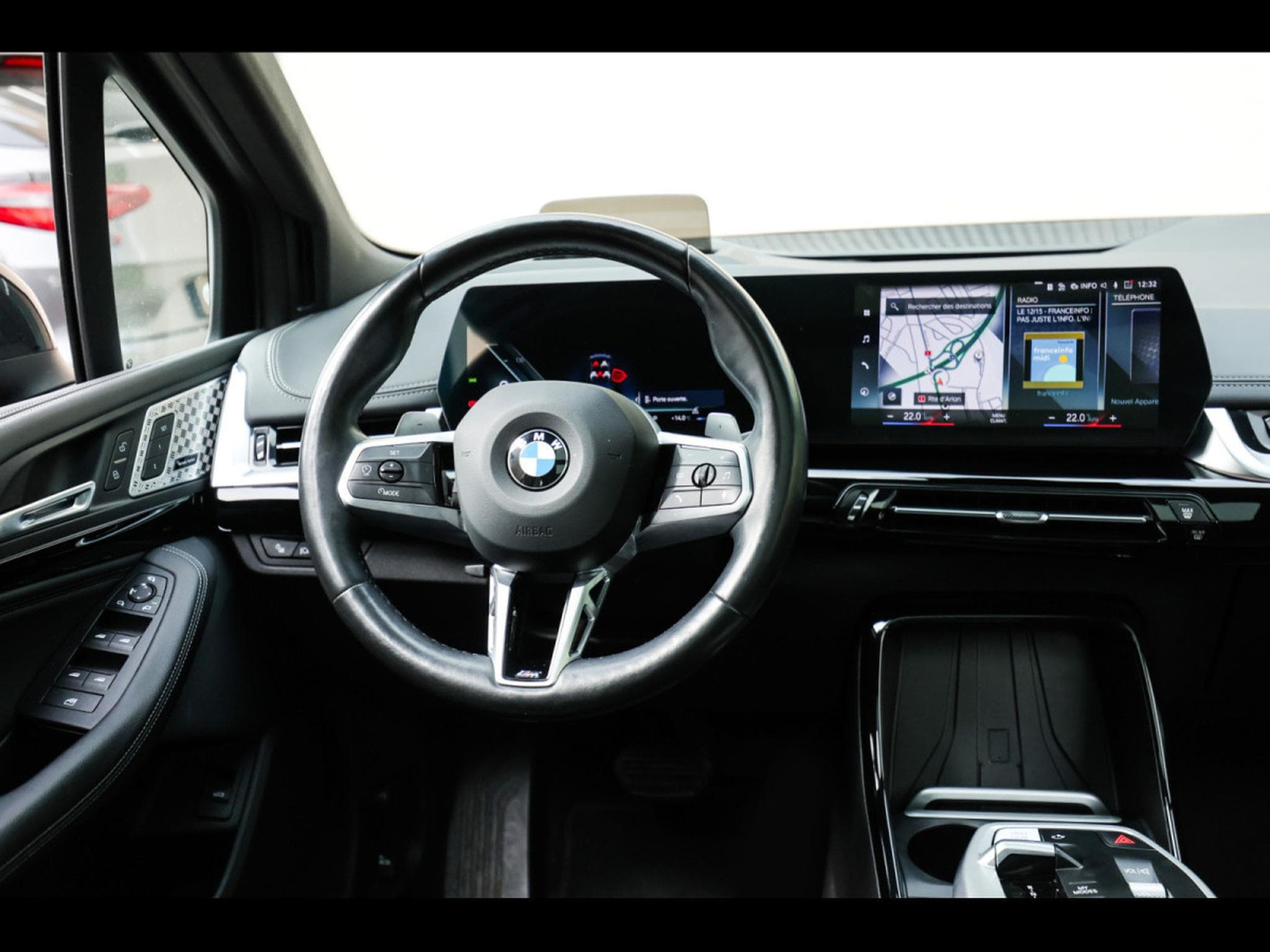 BMW 220 i°PACK INNOVATION (2023) - Photo 15
