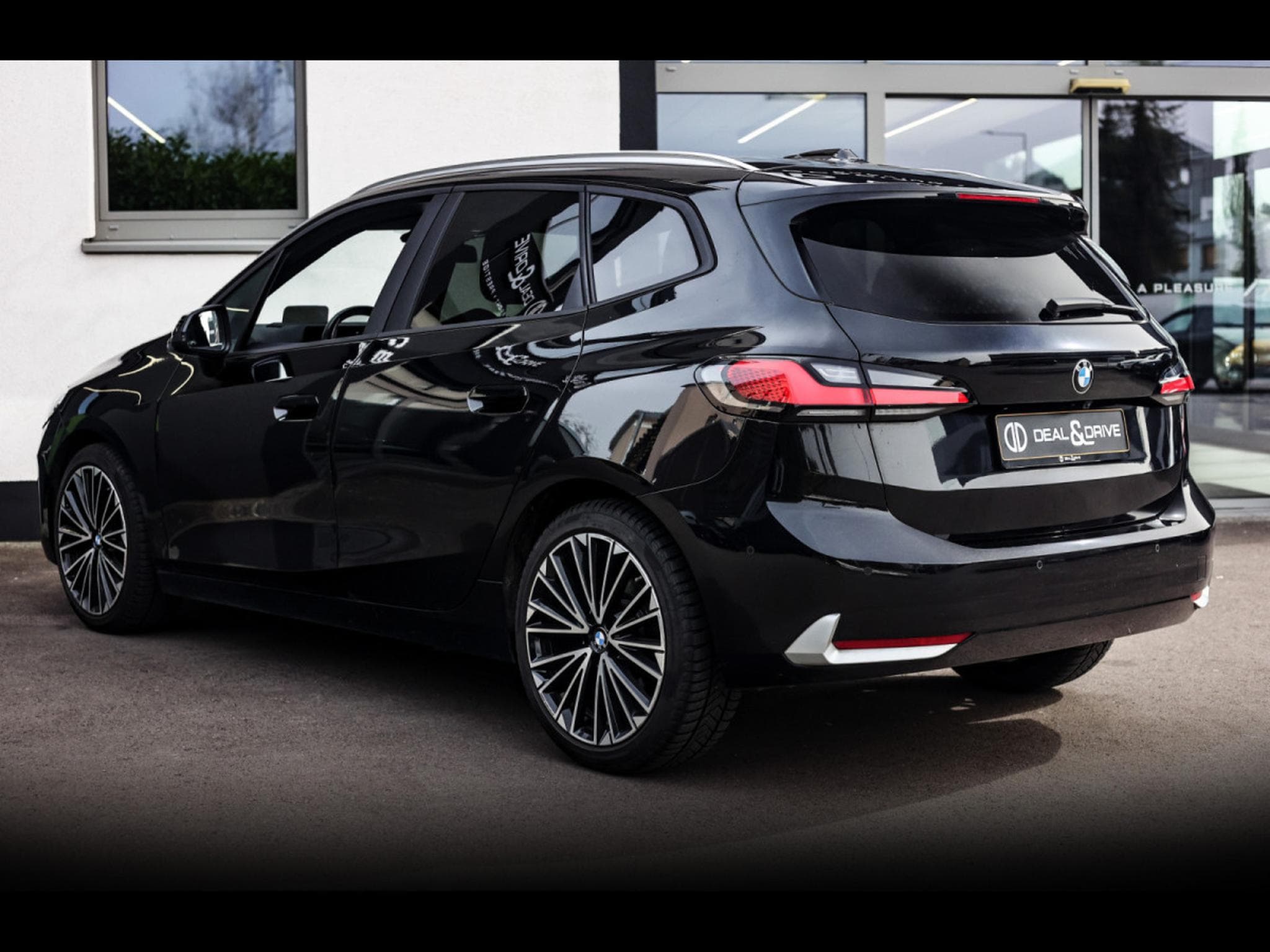 BMW 220 i°PACK INNOVATION (2023) - Photo 3