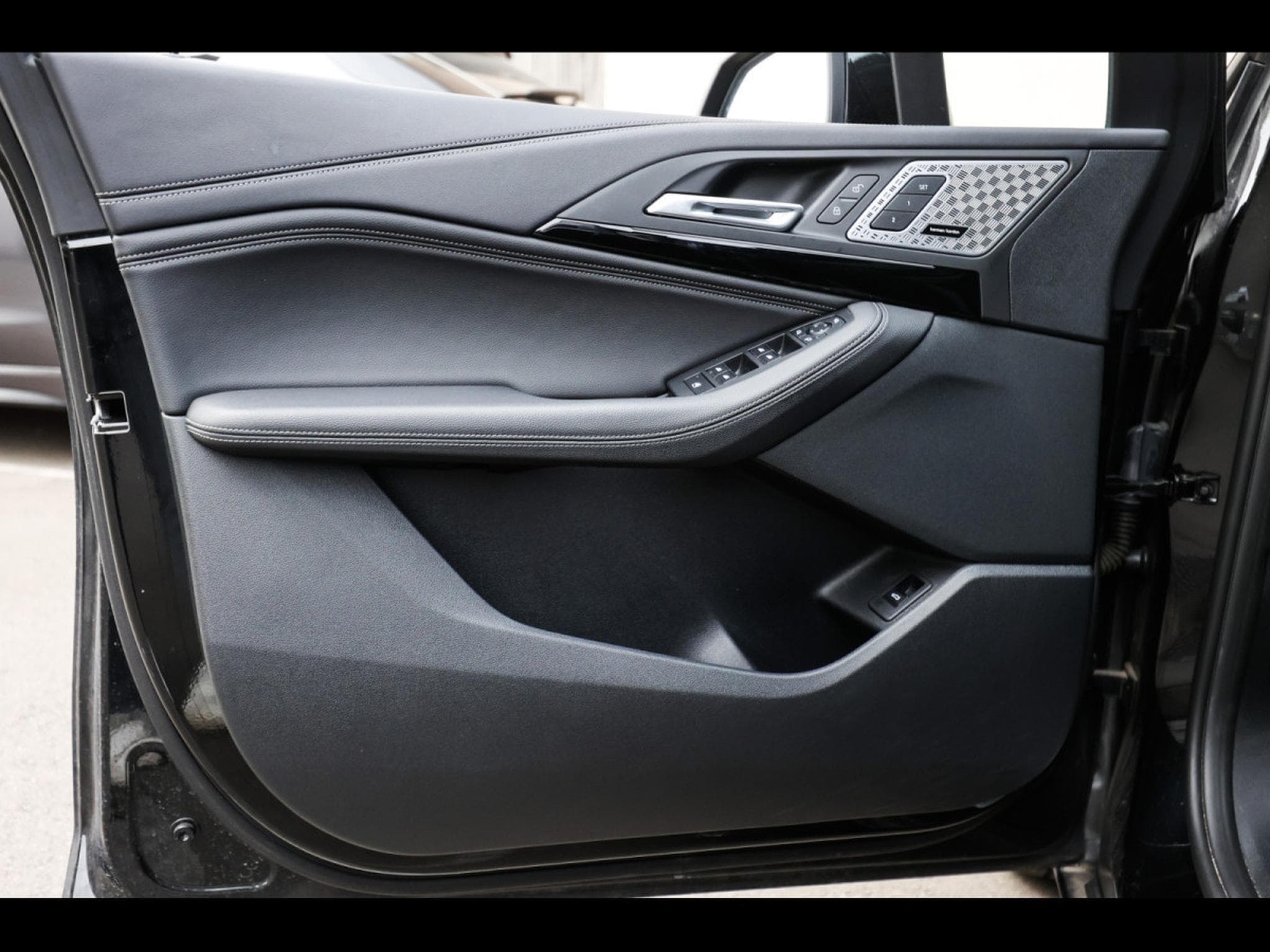 BMW 220 i°PACK INNOVATION (2023) - Photo 9