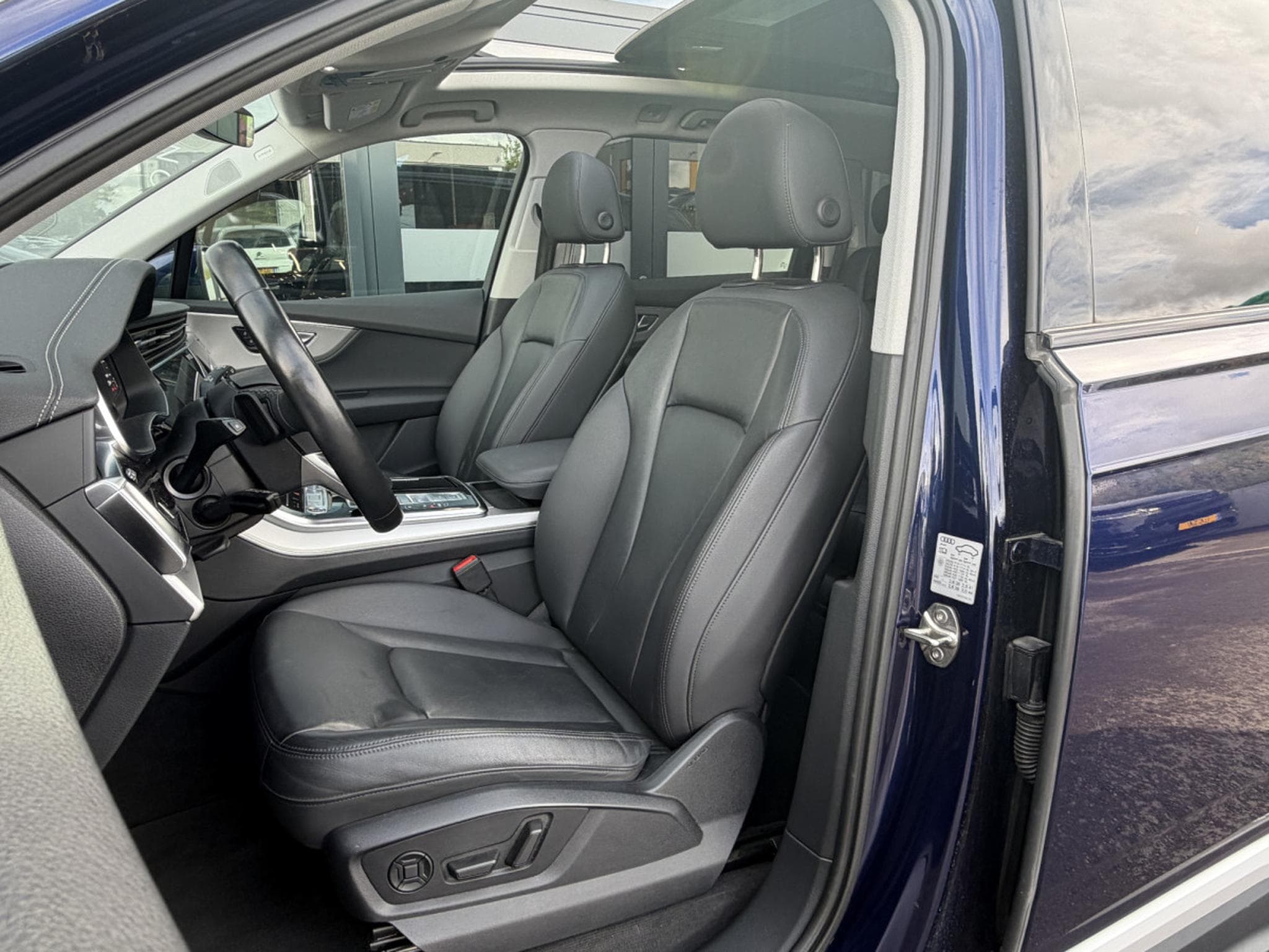 Audi Q7 Q7 55 TFSI e quattro/B&O/PANO/19/STHZ/HUP/MATRIX/AHK (2022) - Photo 6