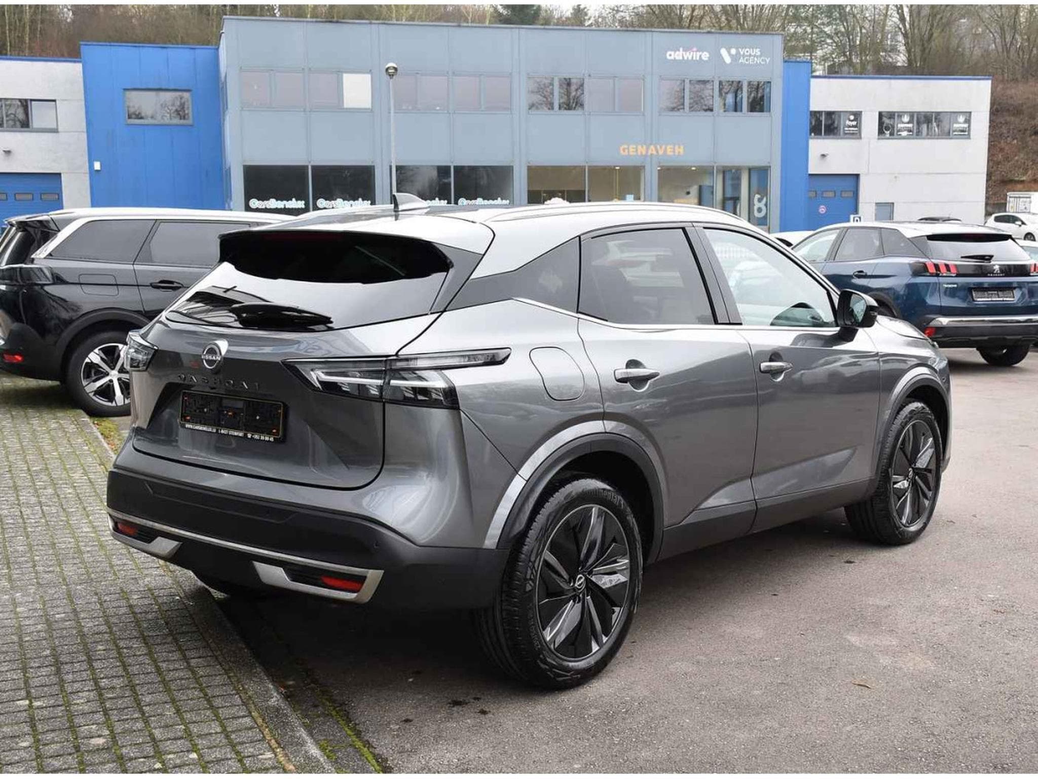 Nissan Qashqai 1.3 DIG-T MHEV Tekna Xtronic CUIR MEMO BOSE PANO NEUF (2026) - Foto 4