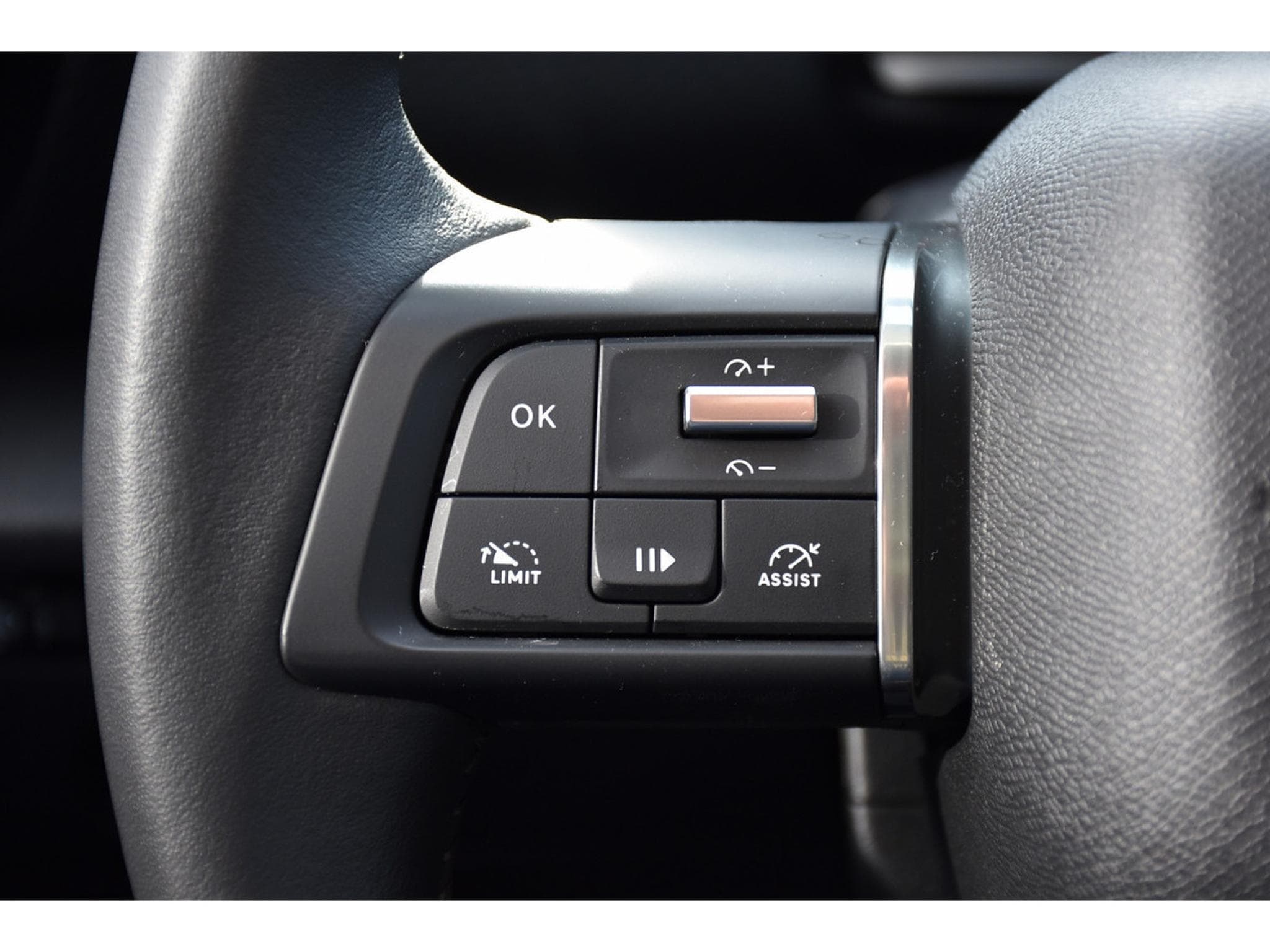 Citroën C4 1.2 PureTech 130 MAX CUIR TO HUD GPS LANE SIDE CAM360 1°MAIN (2024) - Foto 22