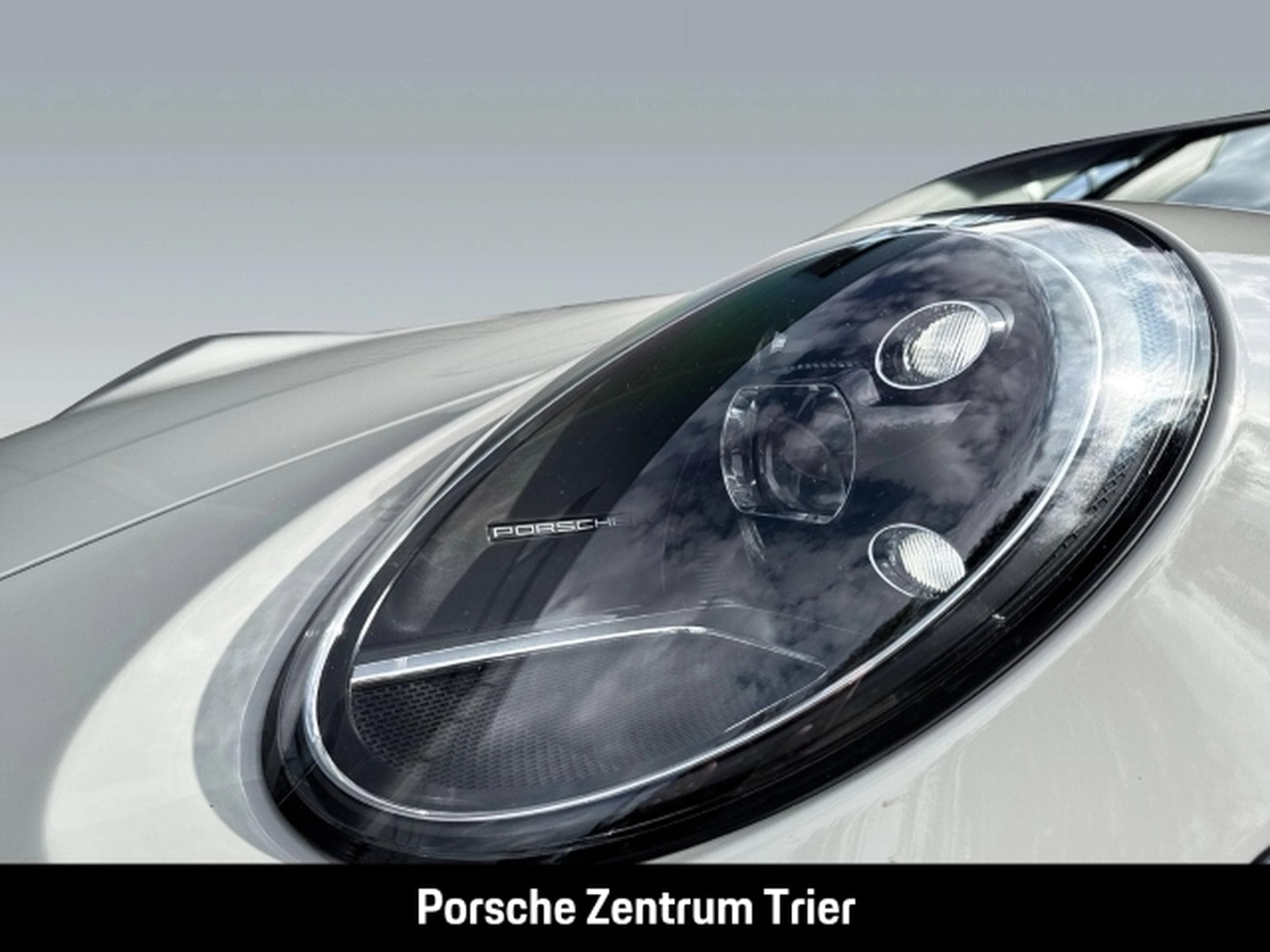 Porsche 992 (911) Carrera 4S Cabriolet (2023) - Photo 11