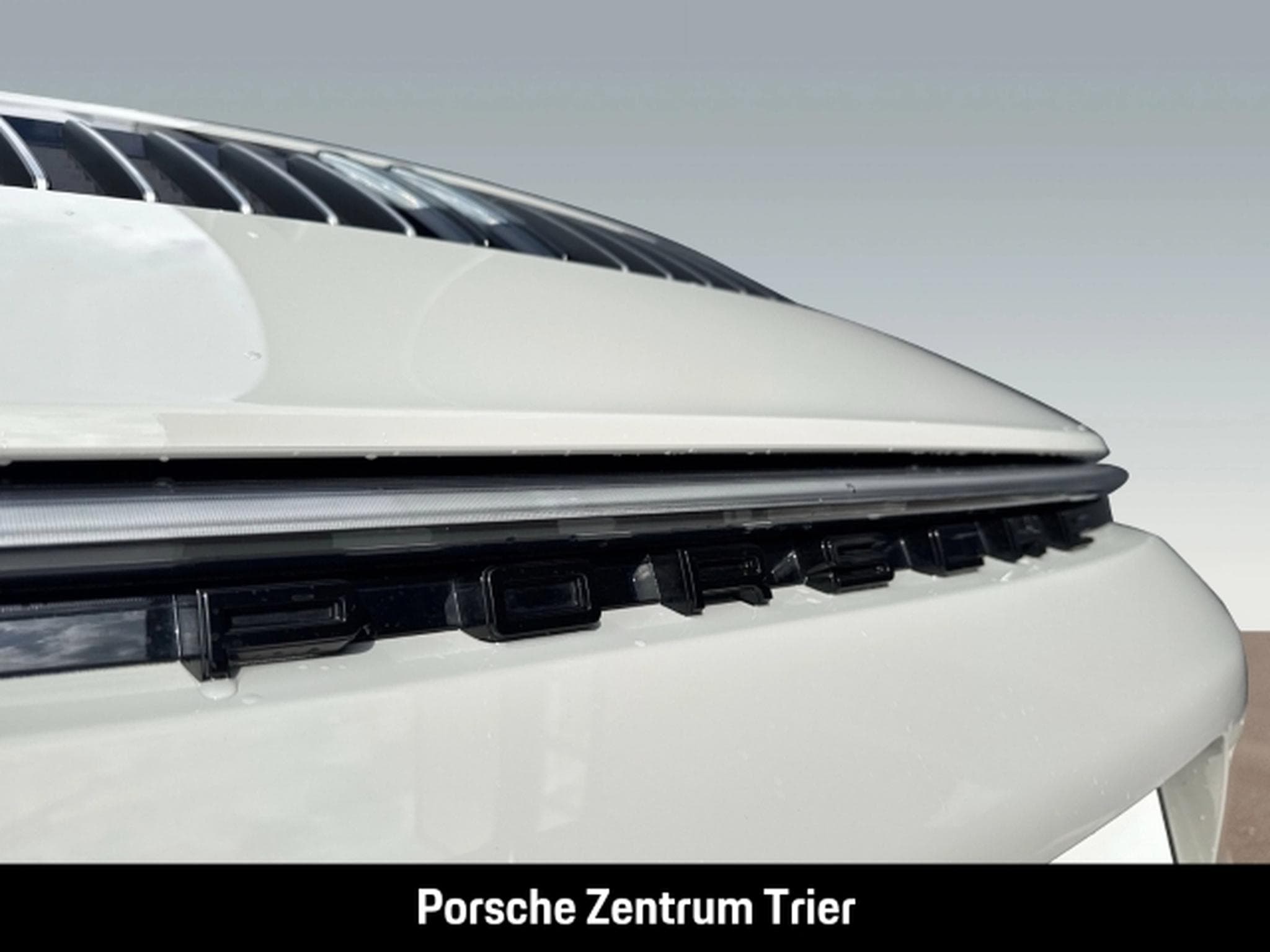 Porsche 992 (911) Carrera 4S Cabriolet (2023) - Photo 13