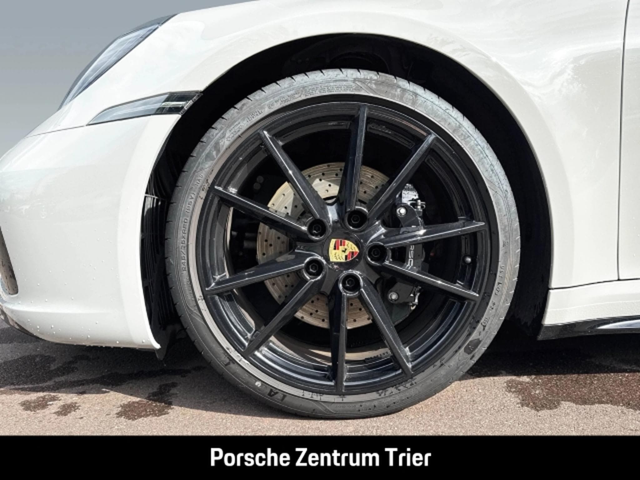 Porsche 992 (911) Carrera 4S Cabriolet (2023) - Photo 8
