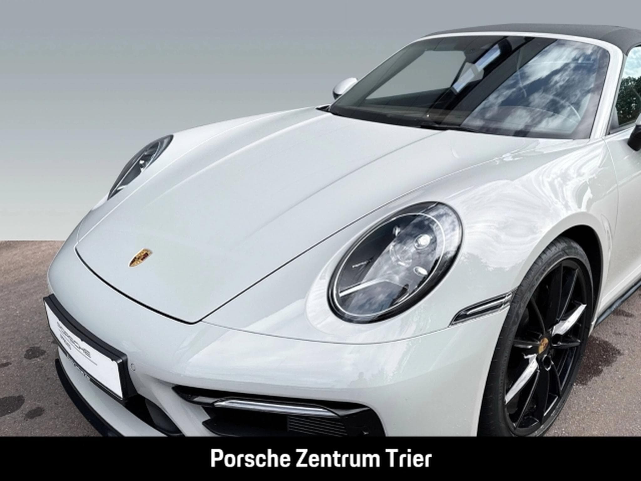 Porsche 992 (911) Carrera 4S Cabriolet (2023) - Photo 9