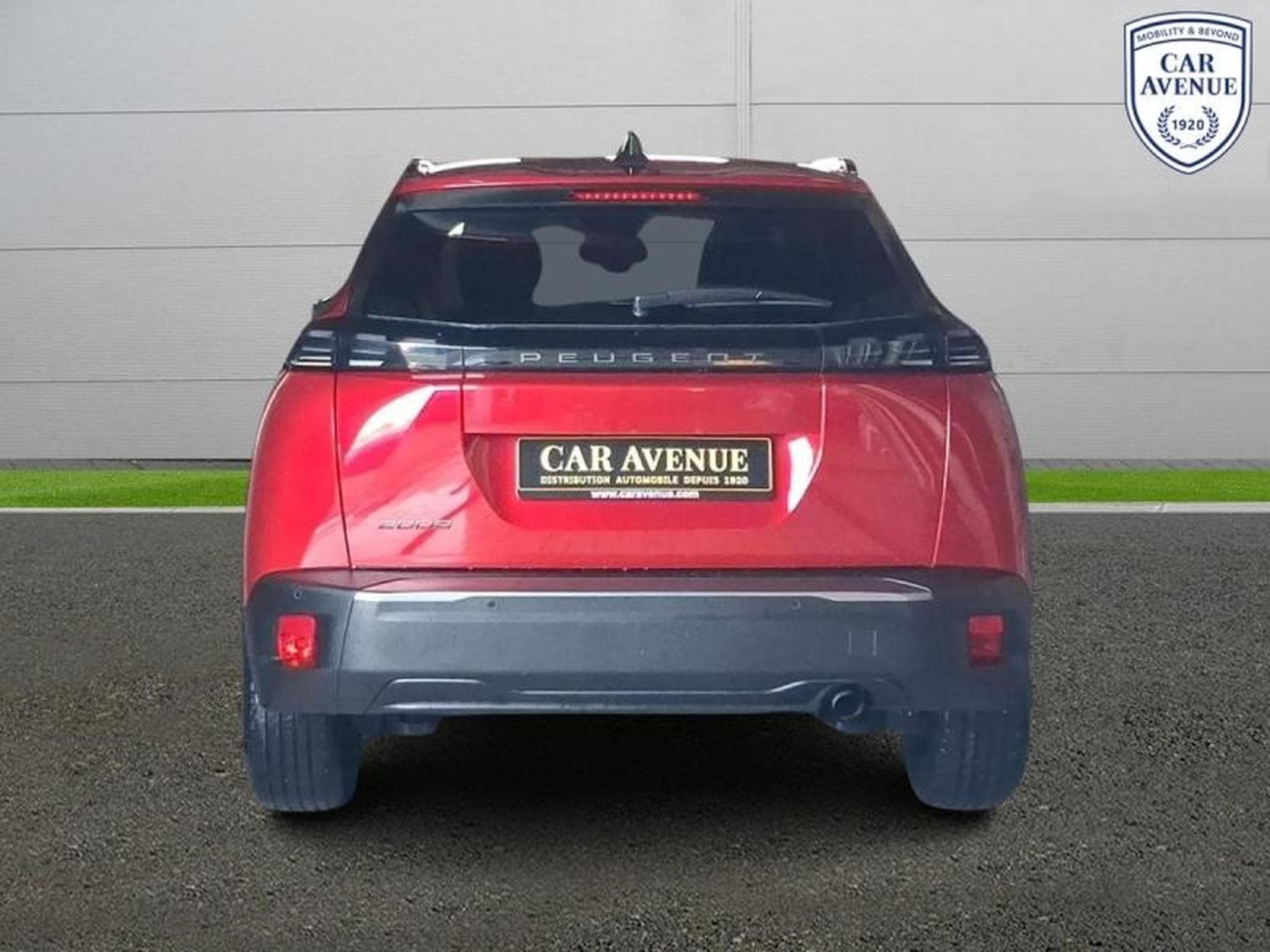 PEUGEOT 2008 1.2 100ch S&S Allure (2024) - Photo 5