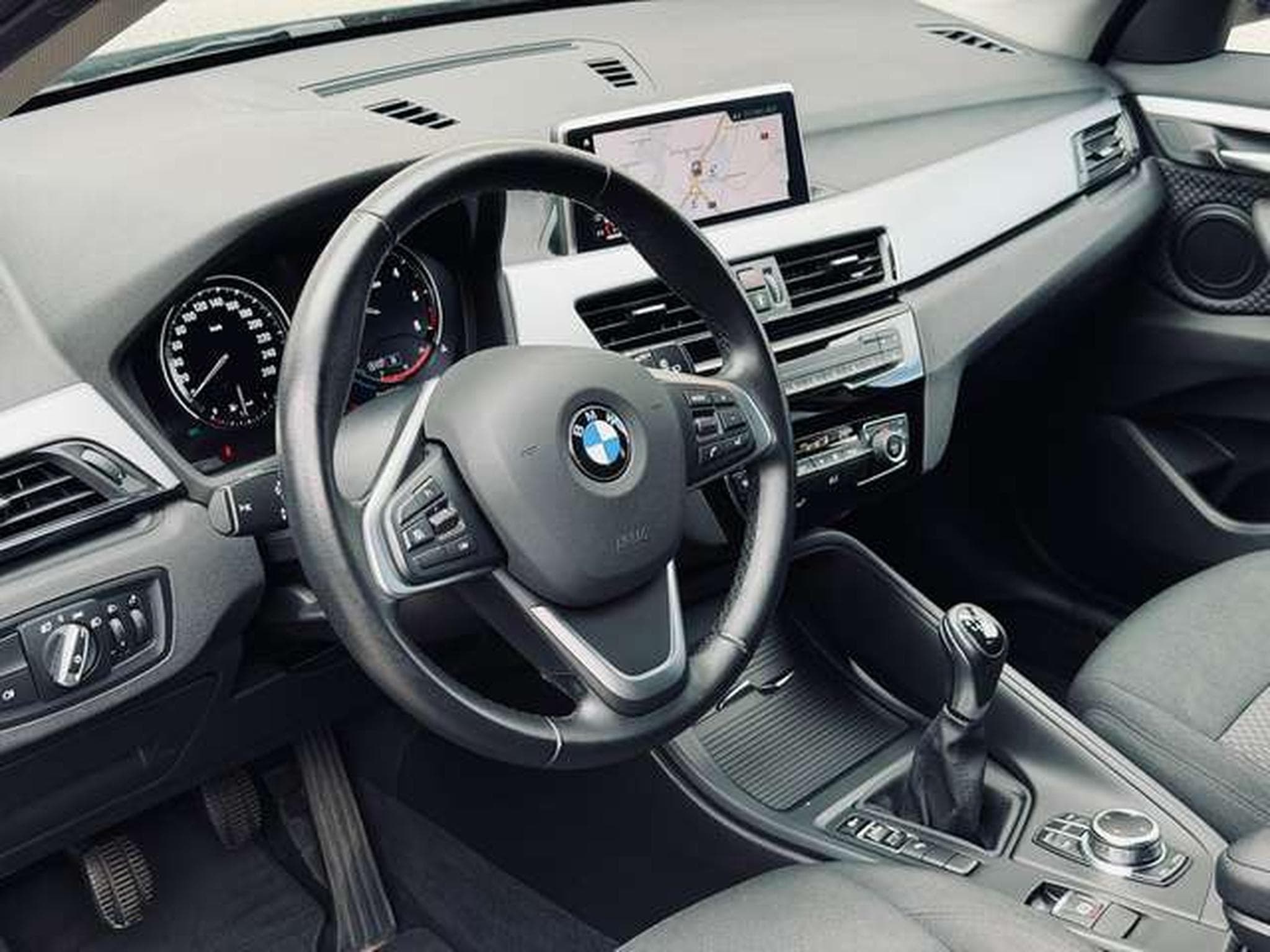 BMW X1 X1 1.5 d sDrive16 AdBlue (EU6AP) (2022) - Photo 11