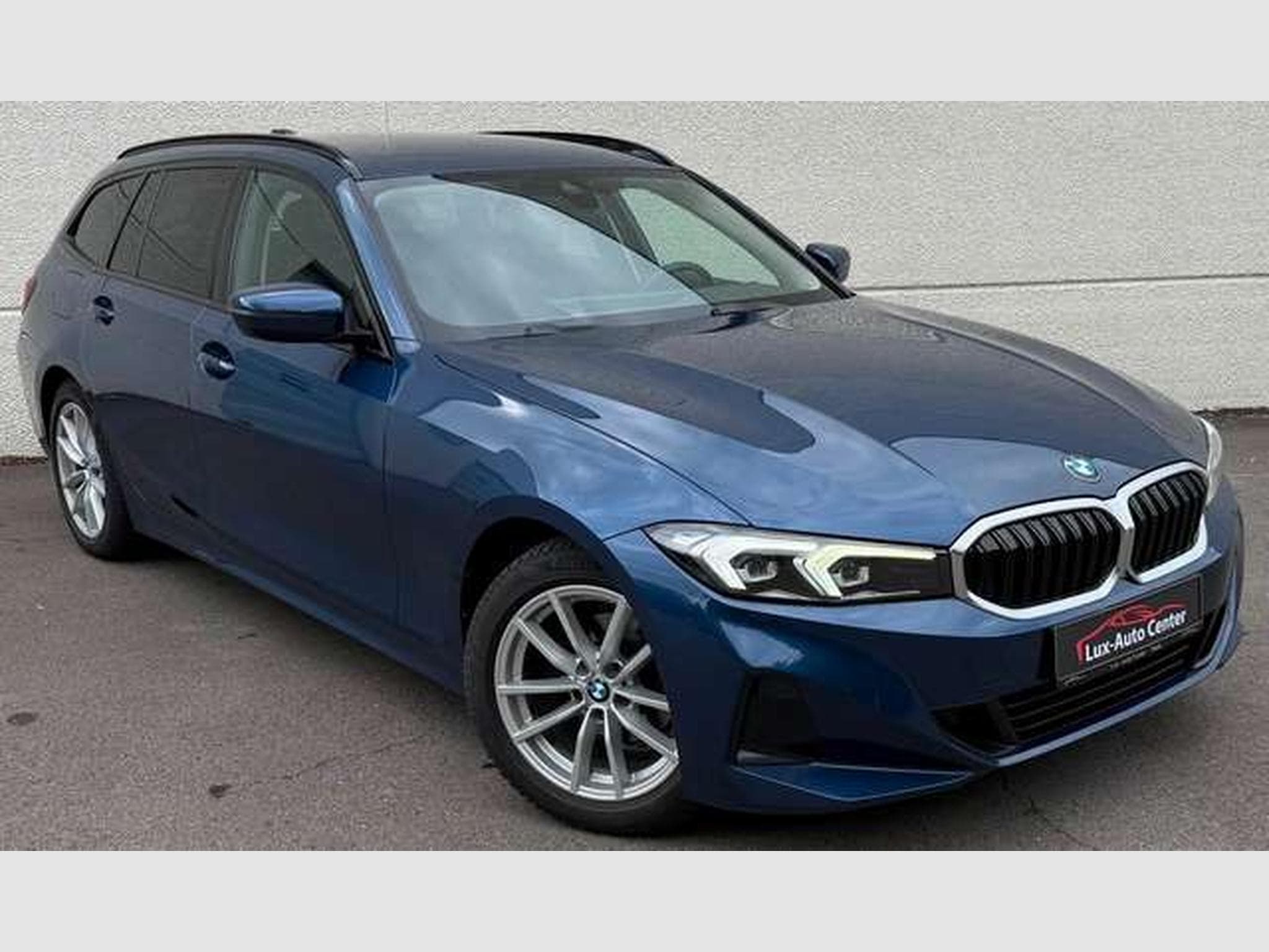 BMW 318 Touring 318 dA MHEV (2023) - Photo 1