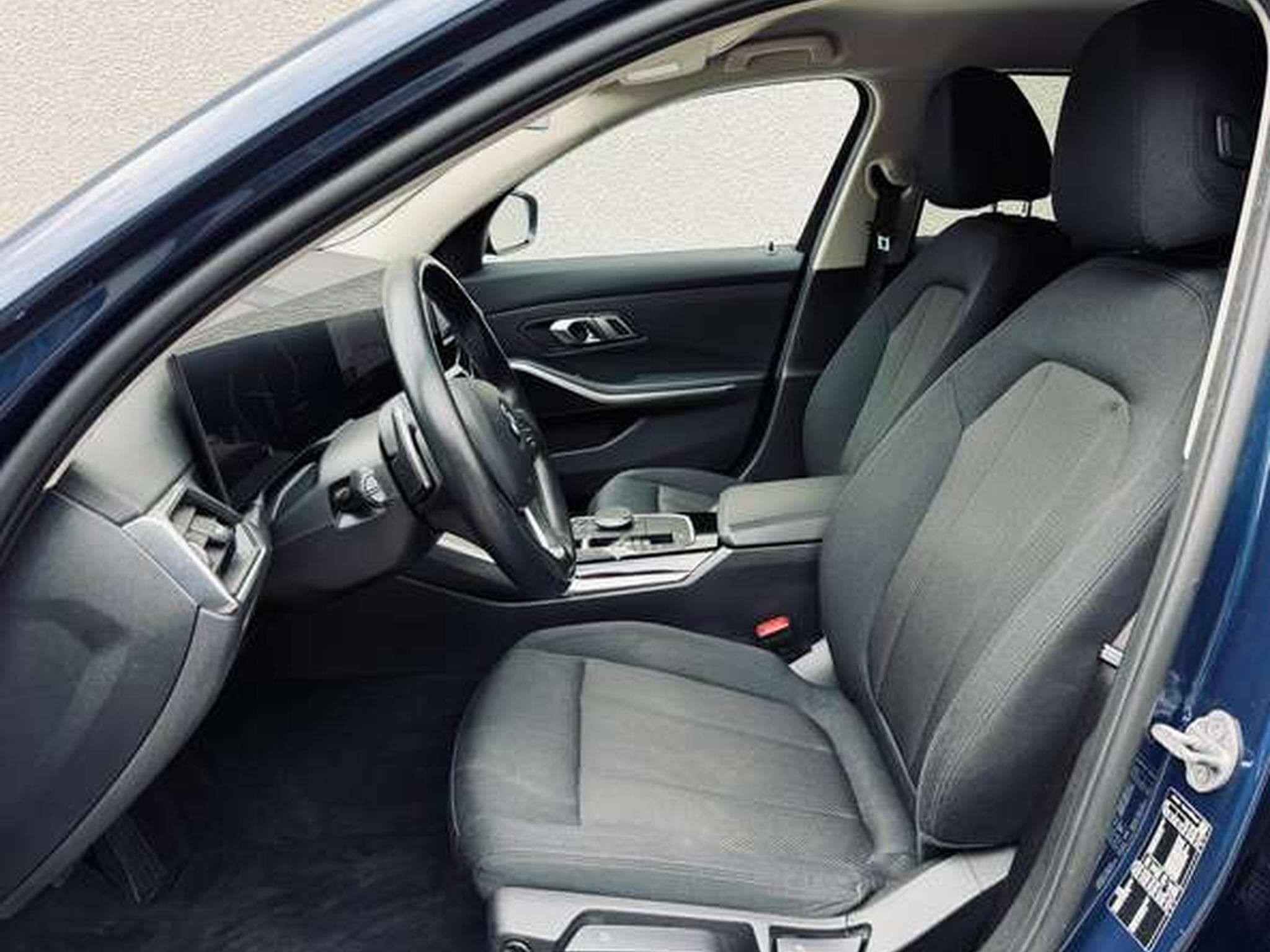 BMW 318 Touring 318 dA MHEV (2023) - Photo 12