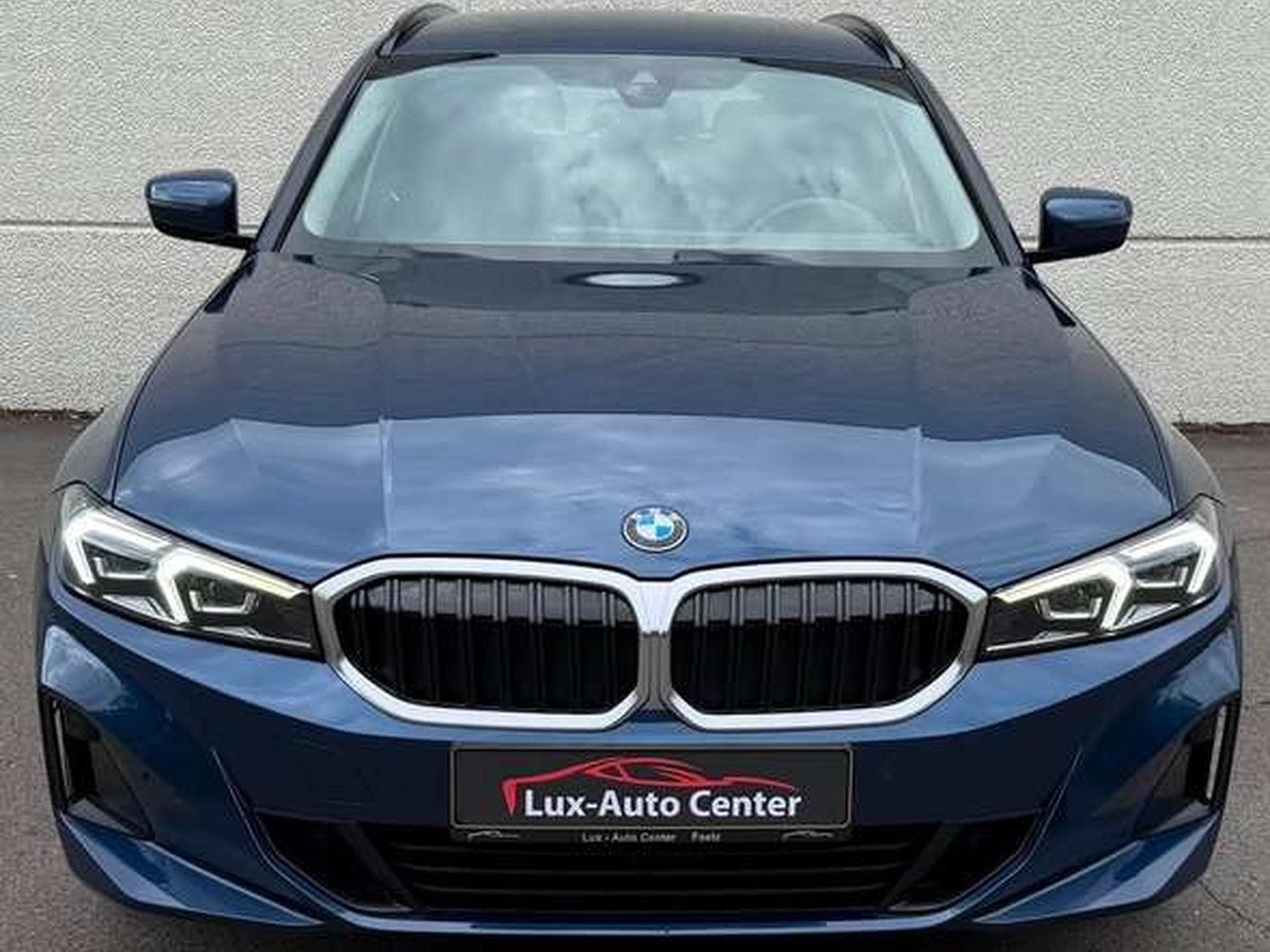 BMW 318 Touring 318 dA MHEV (2023) - Photo 3