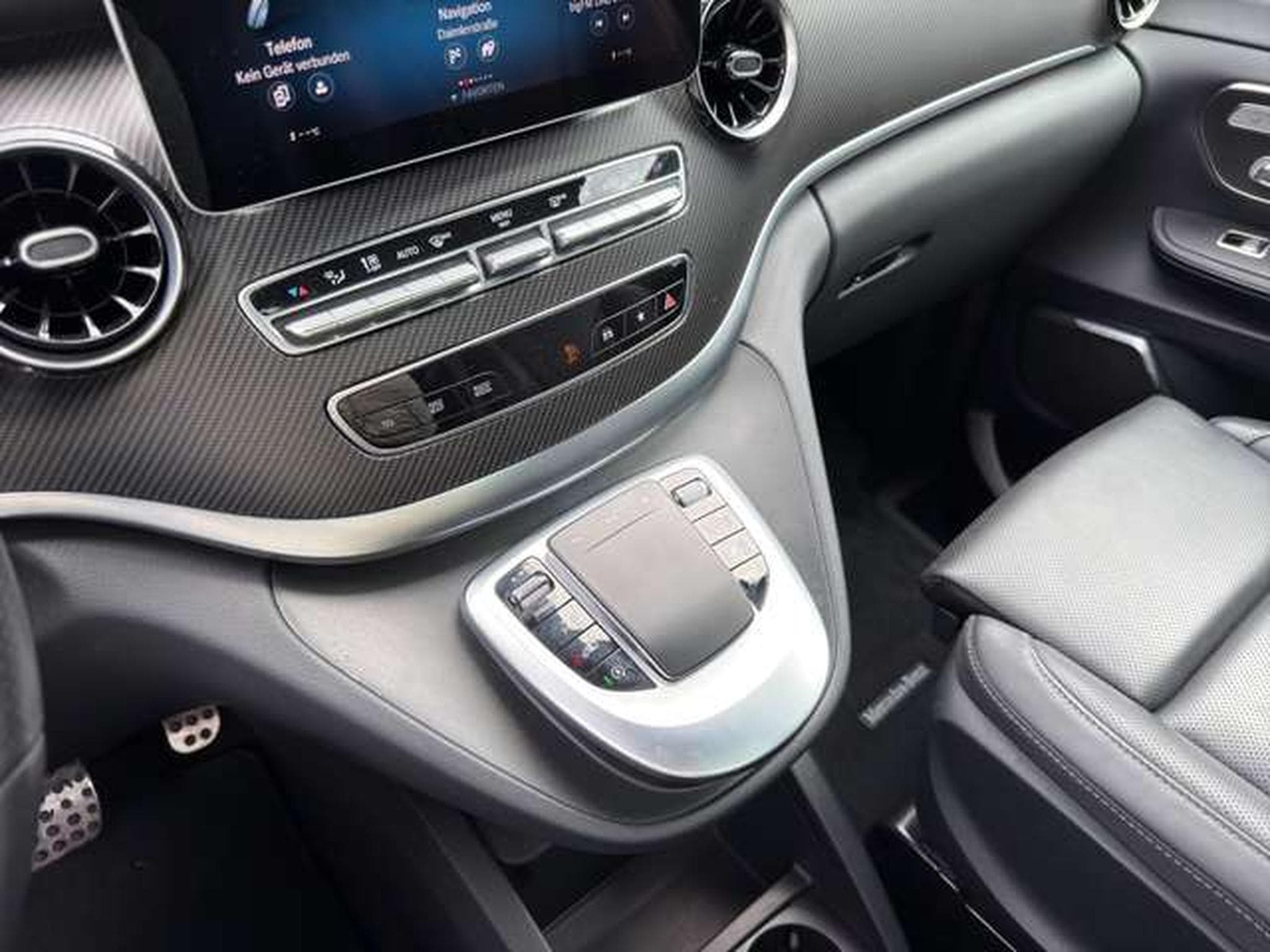 Mercedes V d AMG Line 4MATIC lang Leder AHK Air Night (2023) - Photo 15