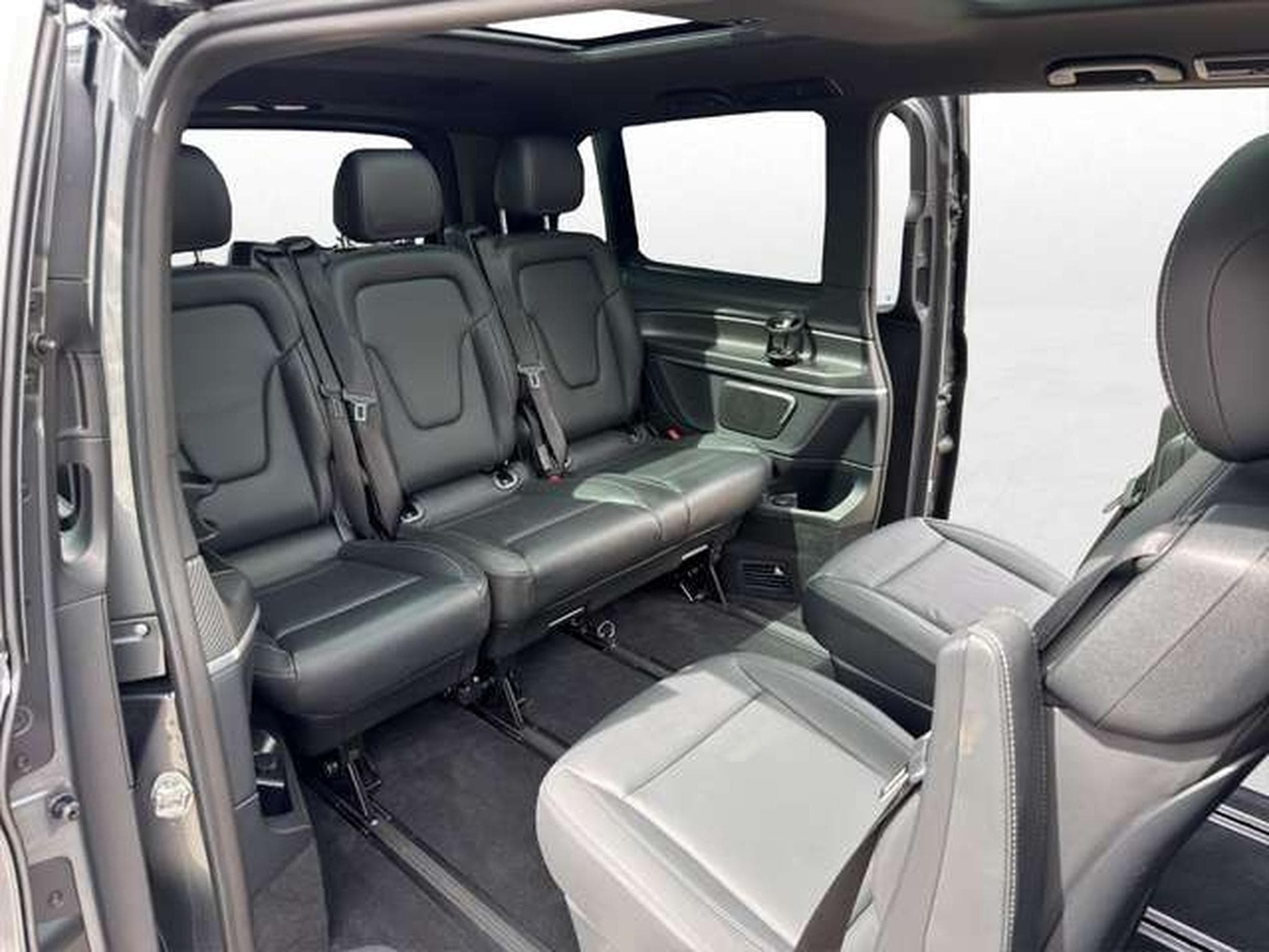 Mercedes V d AMG Line 4MATIC lang Leder AHK Air Night (2023) - Photo 19