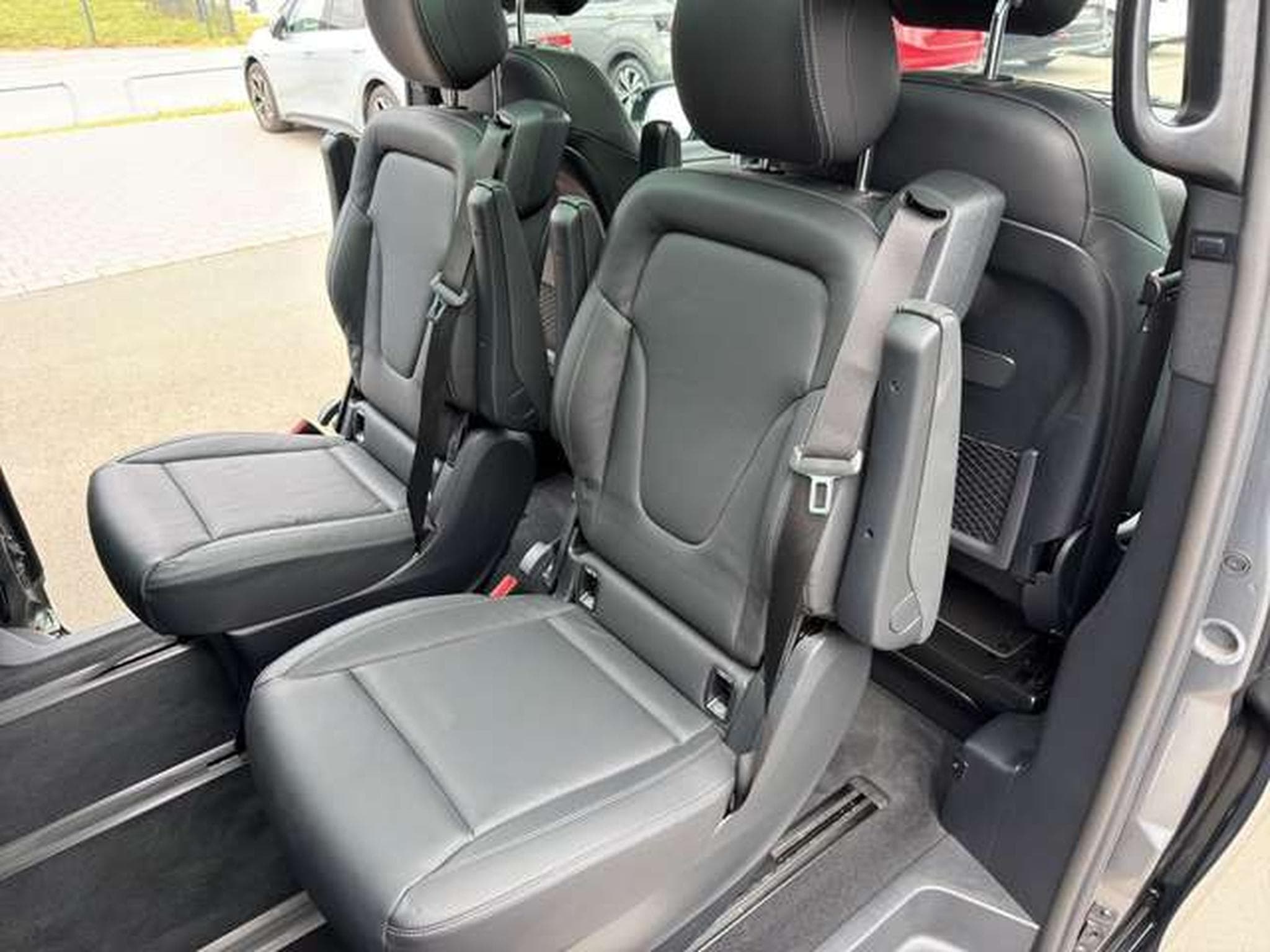 Mercedes V d AMG Line 4MATIC lang Leder AHK Air Night (2023) - Photo 27