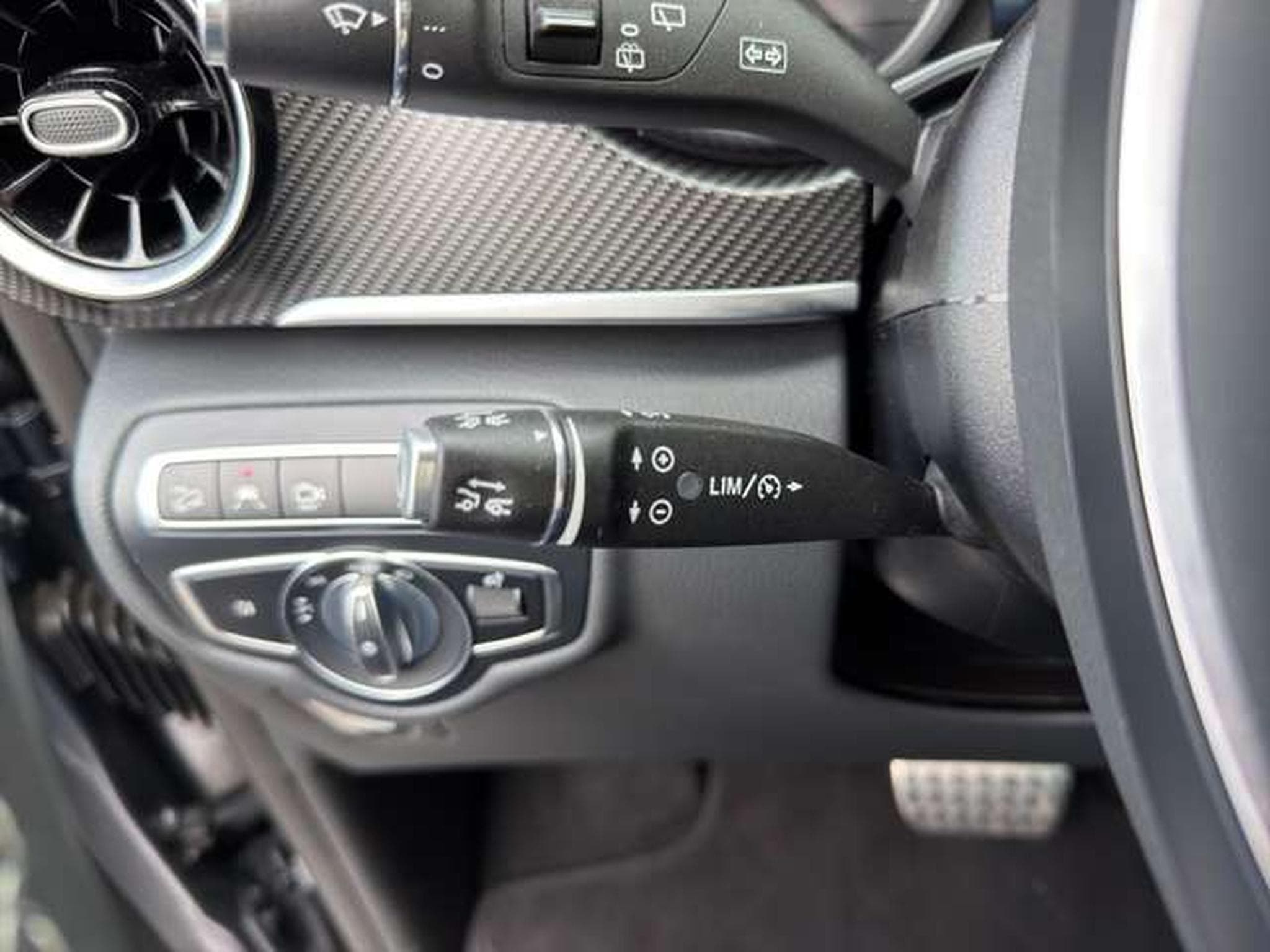 Mercedes V d AMG Line 4MATIC lang Leder AHK Air Night (2023) - Photo 31