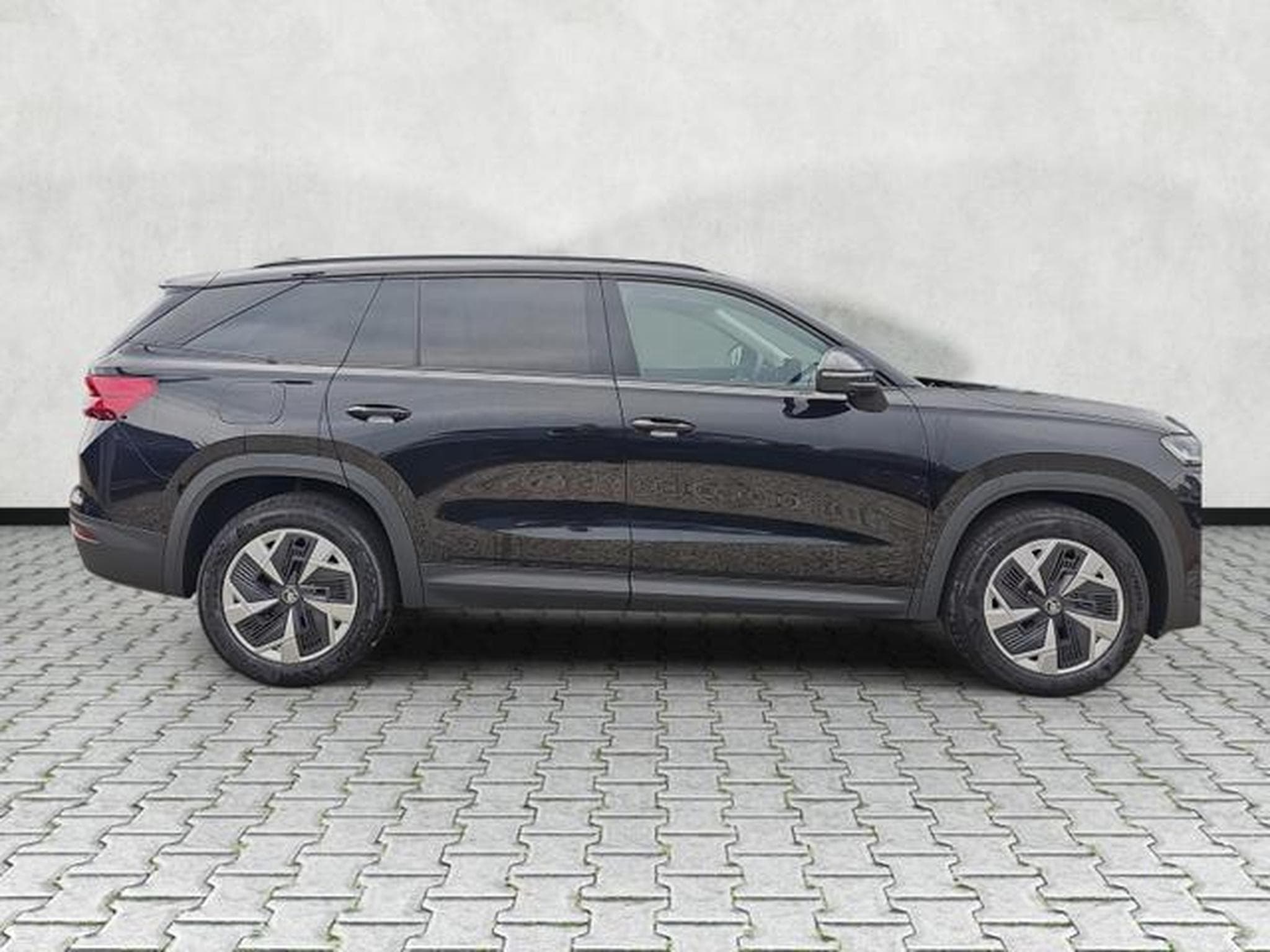Skoda Kodiaq 1.5 TSI mHEV 110 kW Selection (2026) - Photo 8