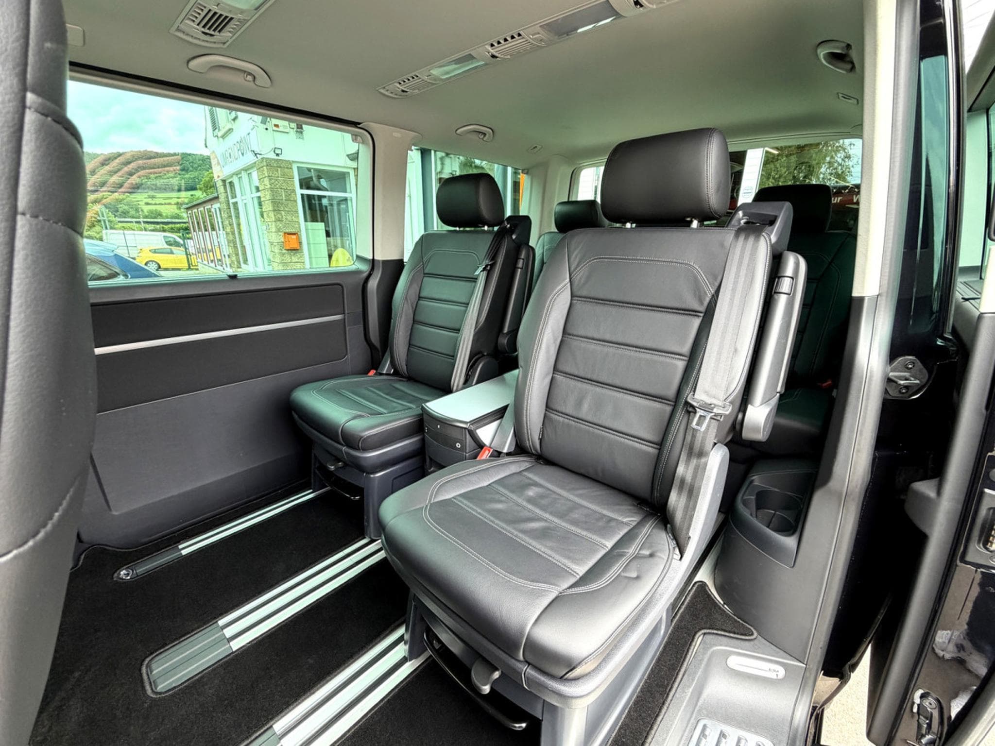 VW T6.1 2.0 TDI 204 ch 4MOTION Generation Six (2021) - Photo 13