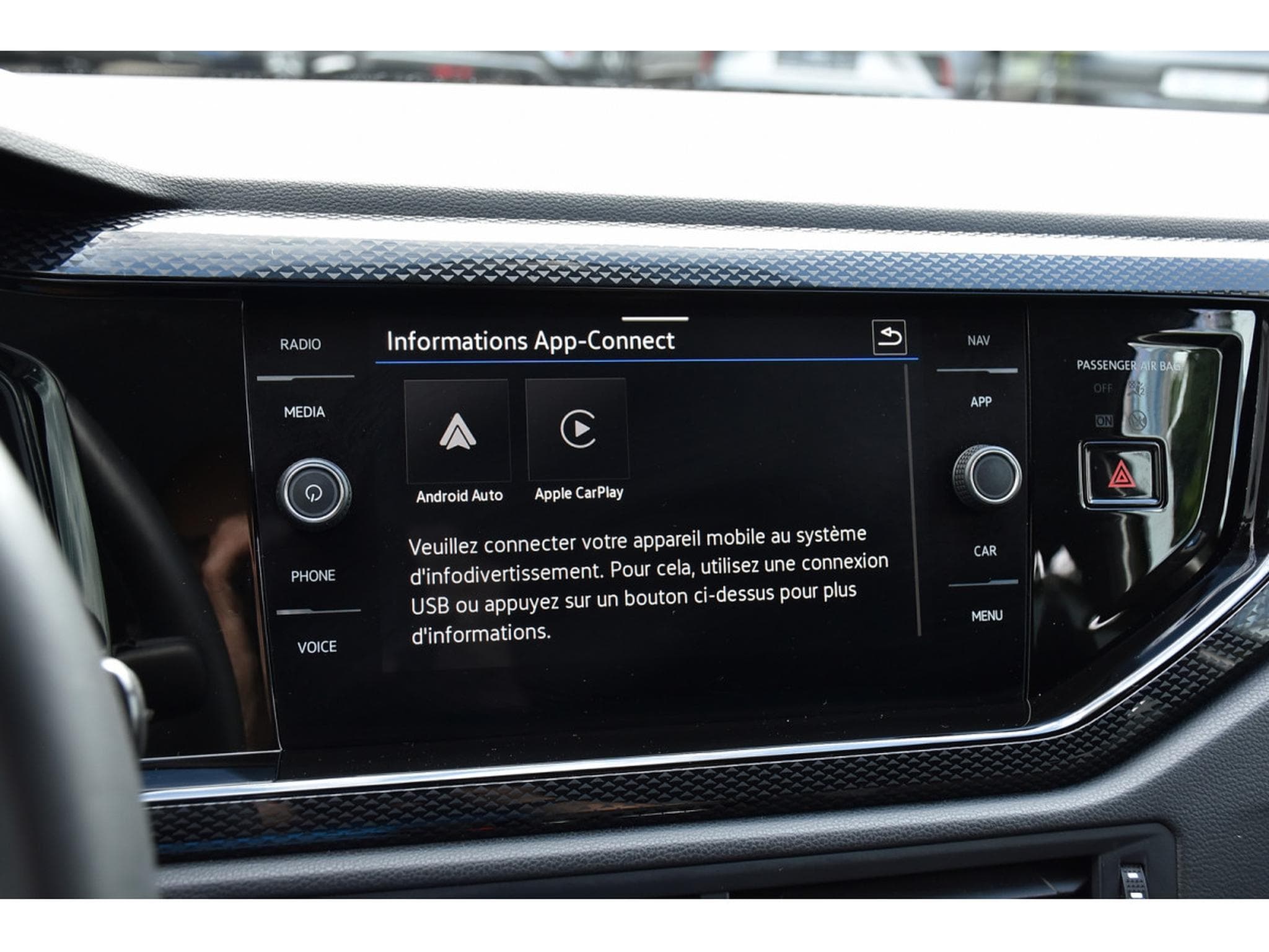 VW Taigo 1.0 TSI Life ACC TRAVEL CAM KEYLESS 1° MAIN (2025) - Foto 11