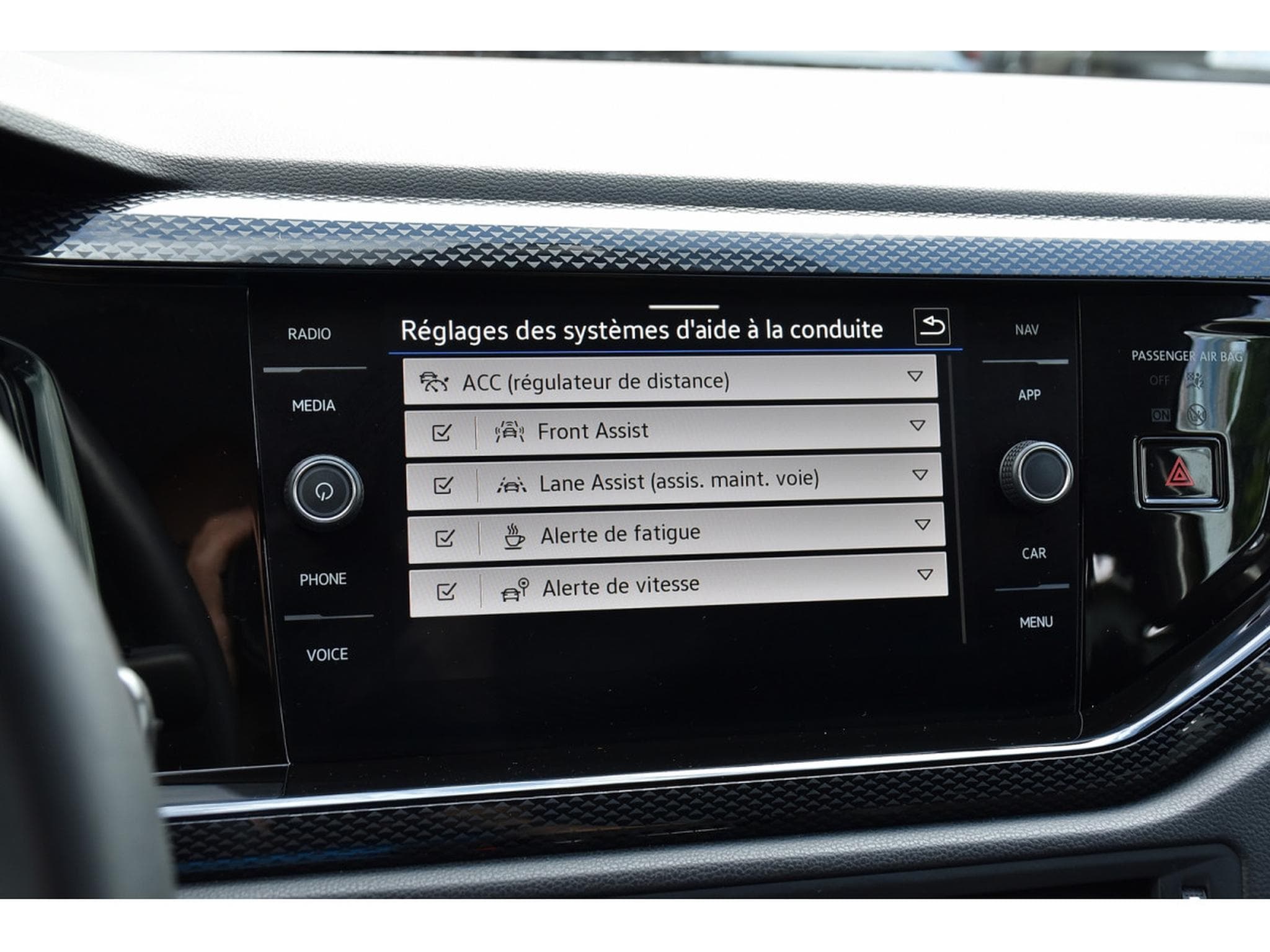 VW Taigo 1.0 TSI Life ACC TRAVEL CAM KEYLESS 1° MAIN (2025) - Foto 13