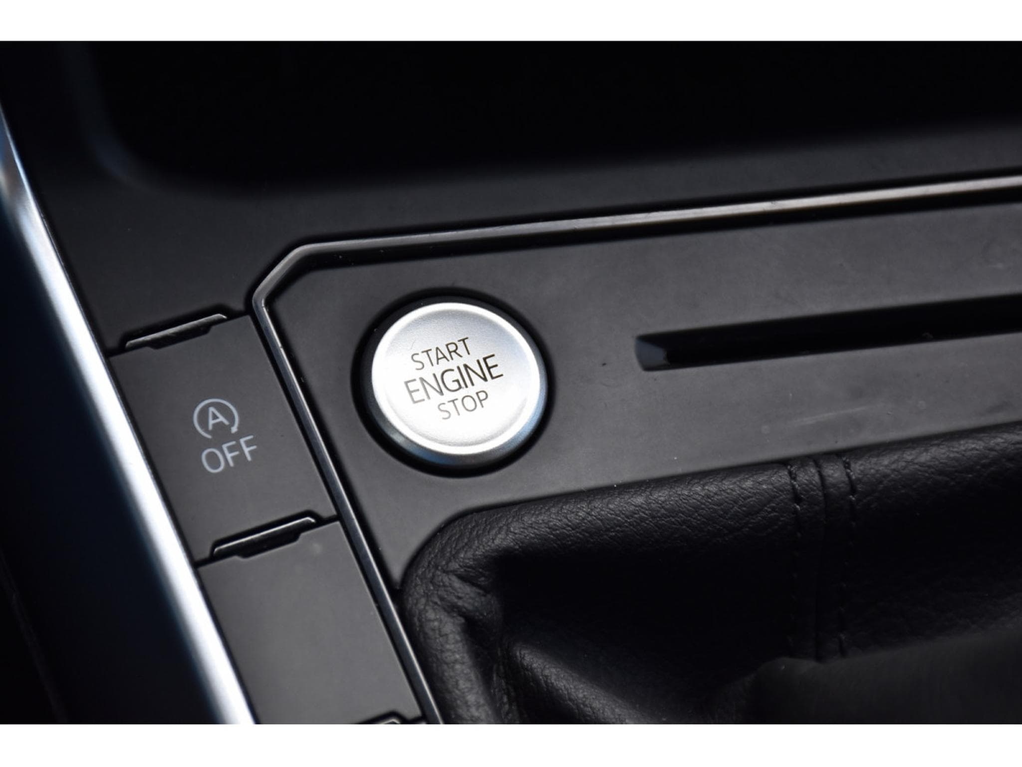 VW Taigo 1.0 TSI Life ACC TRAVEL CAM KEYLESS 1° MAIN (2025) - Foto 18