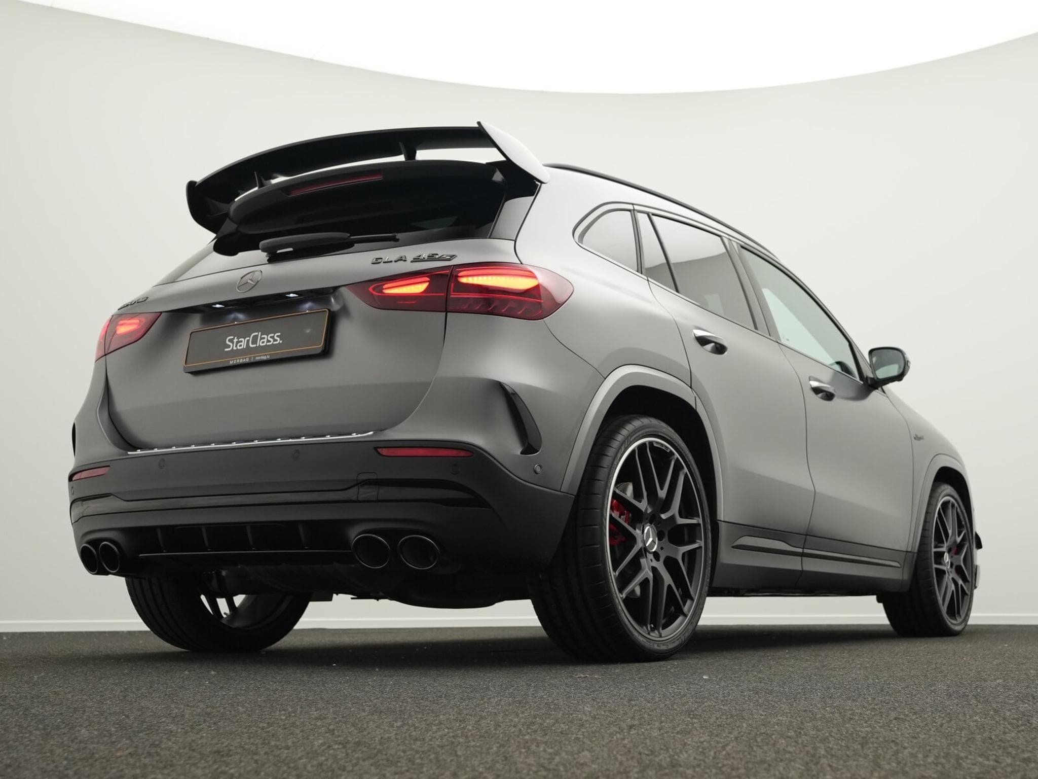 Mercedes GLA 45 AMG S 4MATIC+ Multi+Pano+Night+Totw+Burm (2025) - Foto 9