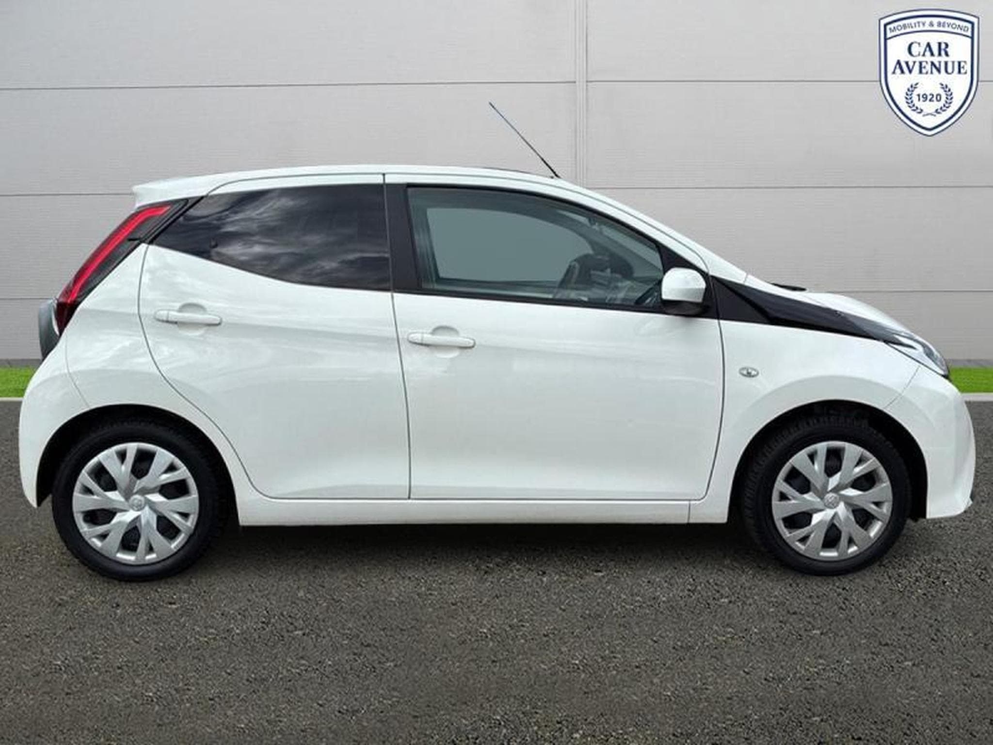Toyota Aygo II X (2020) - Foto 5