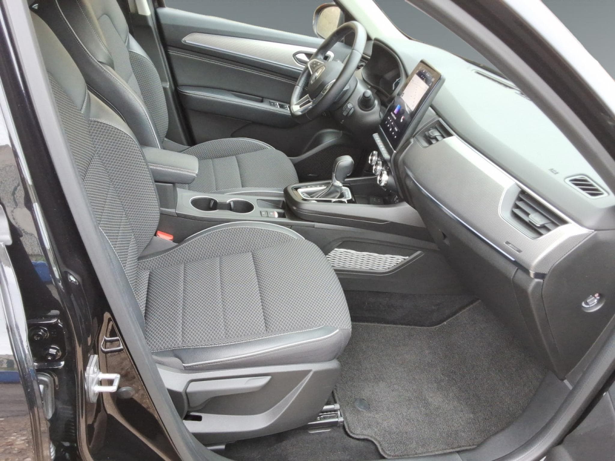 Renault Arkana E-Tech Hybride 5D AUTO6 4/5DOORS (2022) - Photo 15