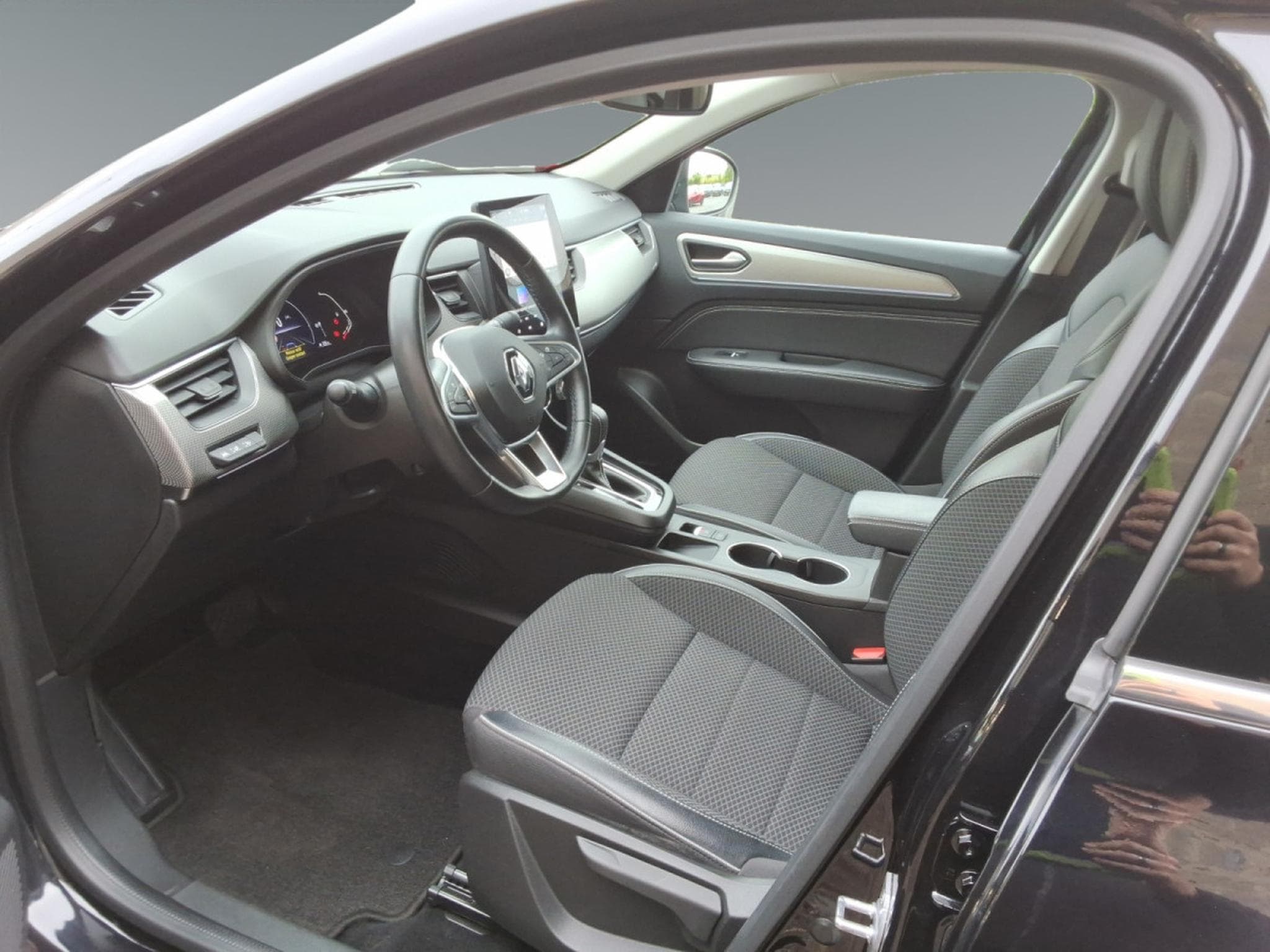 Renault Arkana E-Tech Hybride 5D AUTO6 4/5DOORS (2022) - Photo 9