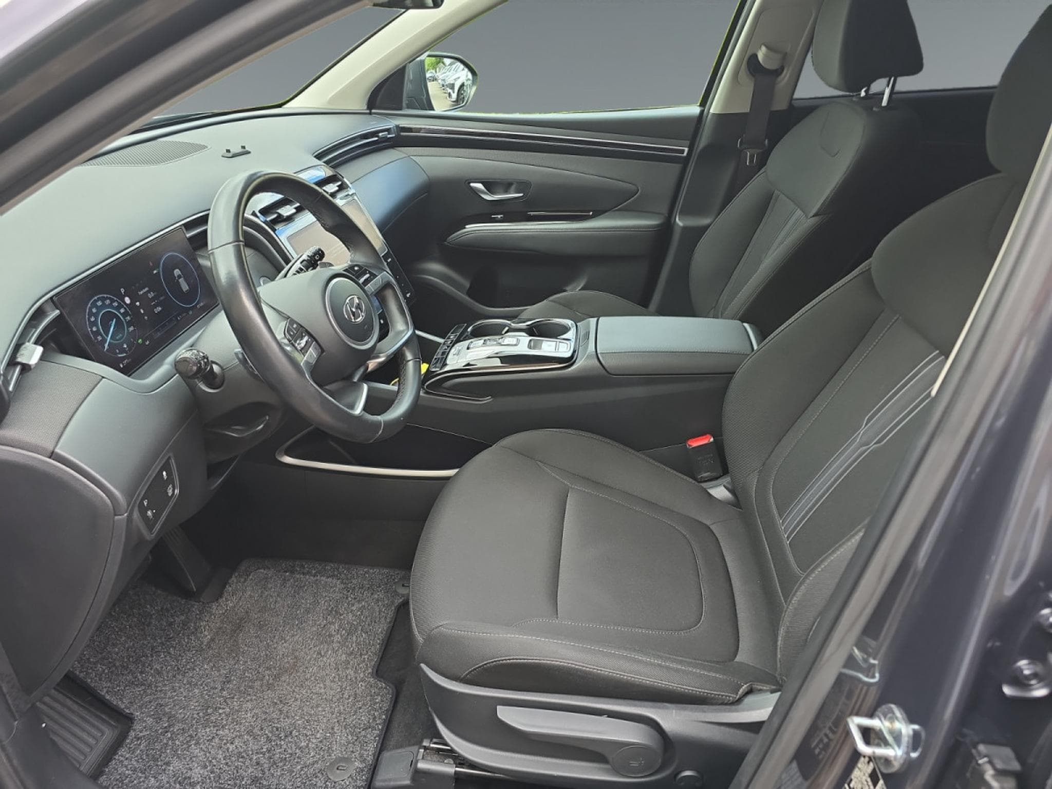 Hyundai Tucson 1.6 TGDI HYBRID (2022) - Photo 13