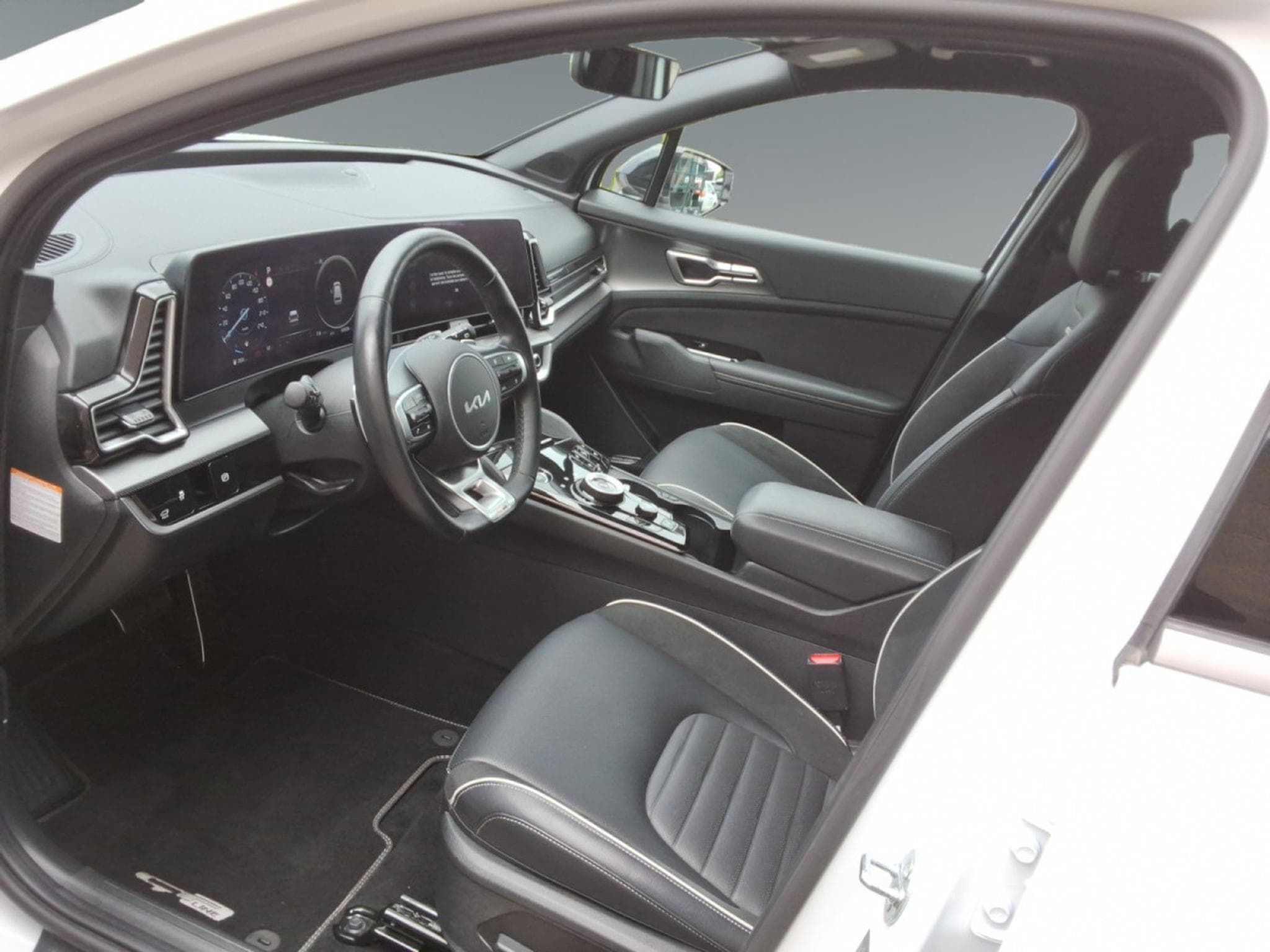 Kia Sportage GT Line 1.6 T-GDi 48V 7DCT (2025) - Photo 9