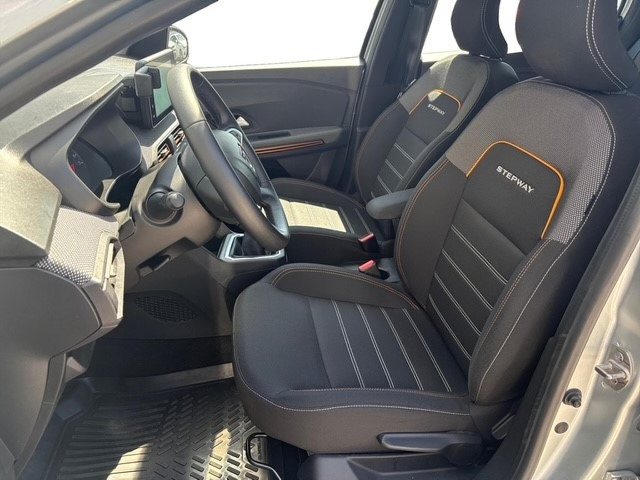 Dacia Sandero 1.0 TCe Stepway Plus (2022) - Foto 7