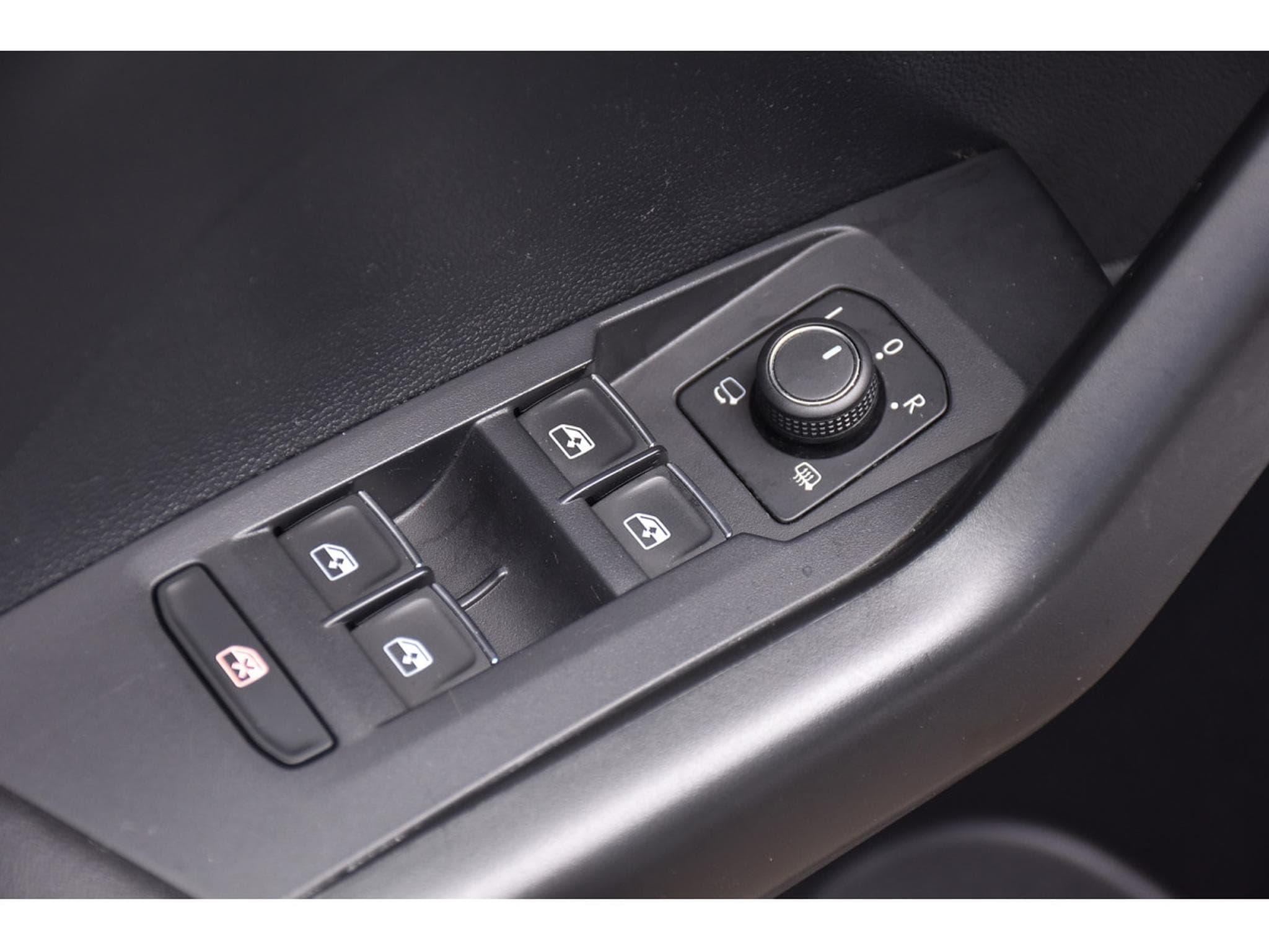 VW T-Cross 1.5 TSI R-Line DSG ACC LANE SIDE GPS KEYLESS CAM 1° MAIN (2022) - Foto 20