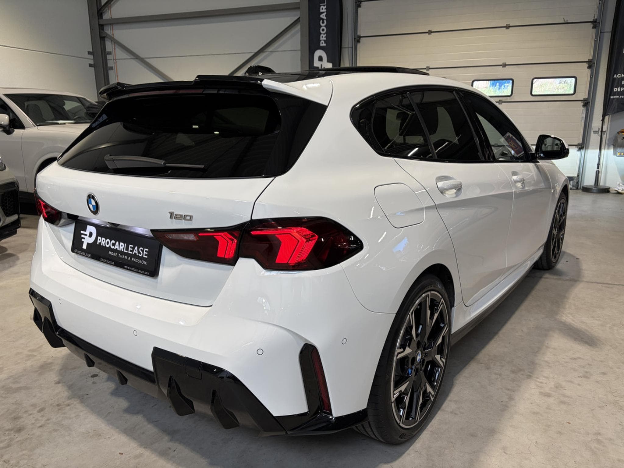 BMW 120 120 1 Limousine 120 M Sport/Mild Hybride (2025) - Photo 11
