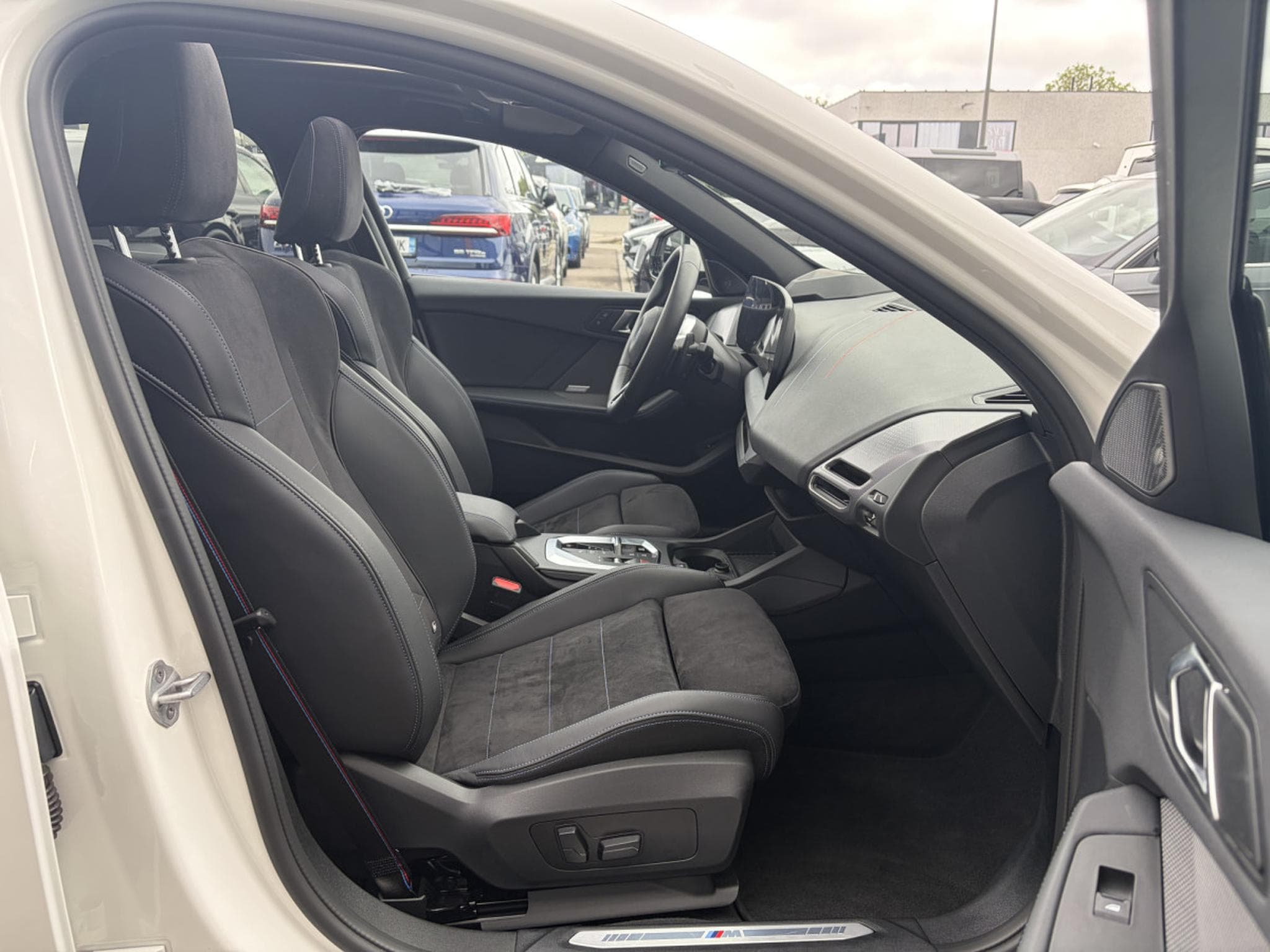 BMW 120 120 1 Limousine 120 M Sport/Mild Hybride (2025) - Photo 14