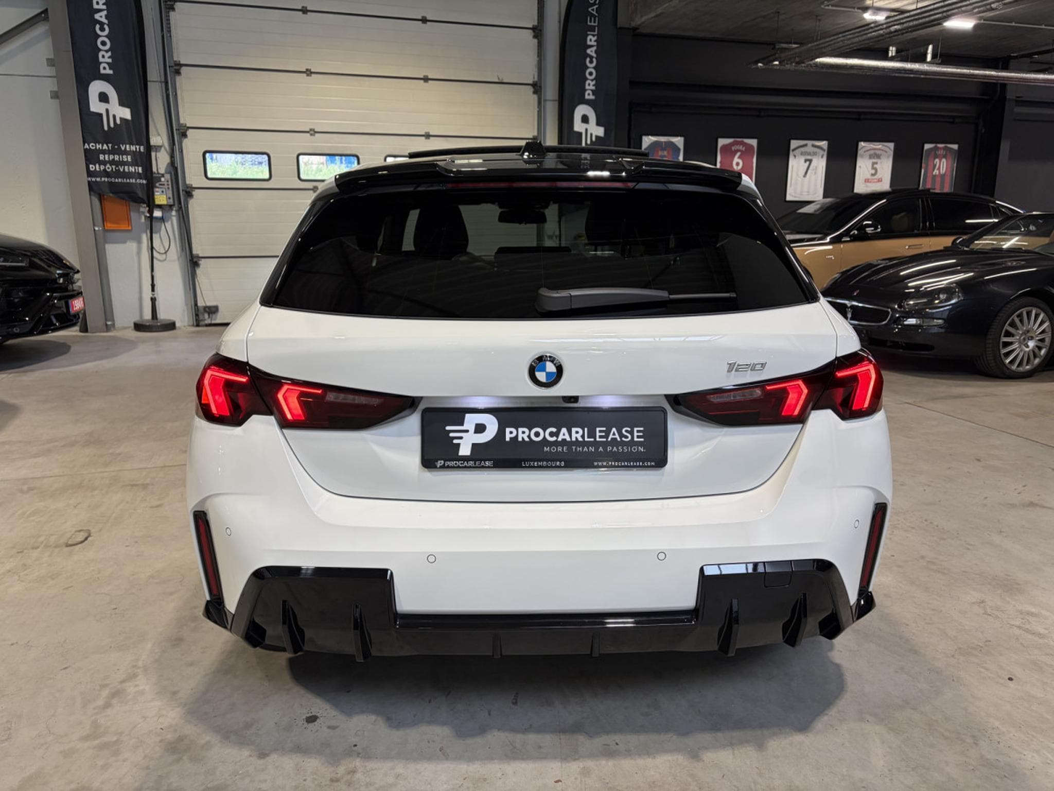 BMW 120 120 1 Limousine 120 M Sport/Mild Hybride (2025) - Photo 18