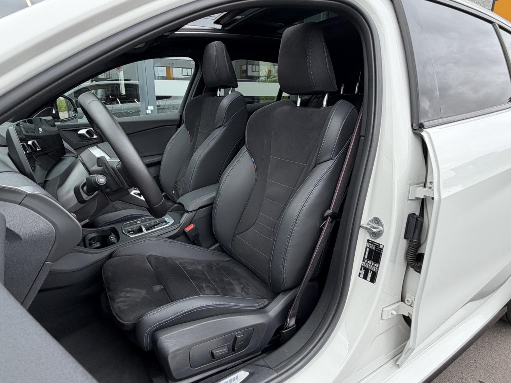 BMW 120 120 1 Limousine 120 M Sport/Mild Hybride (2025) - Photo 6