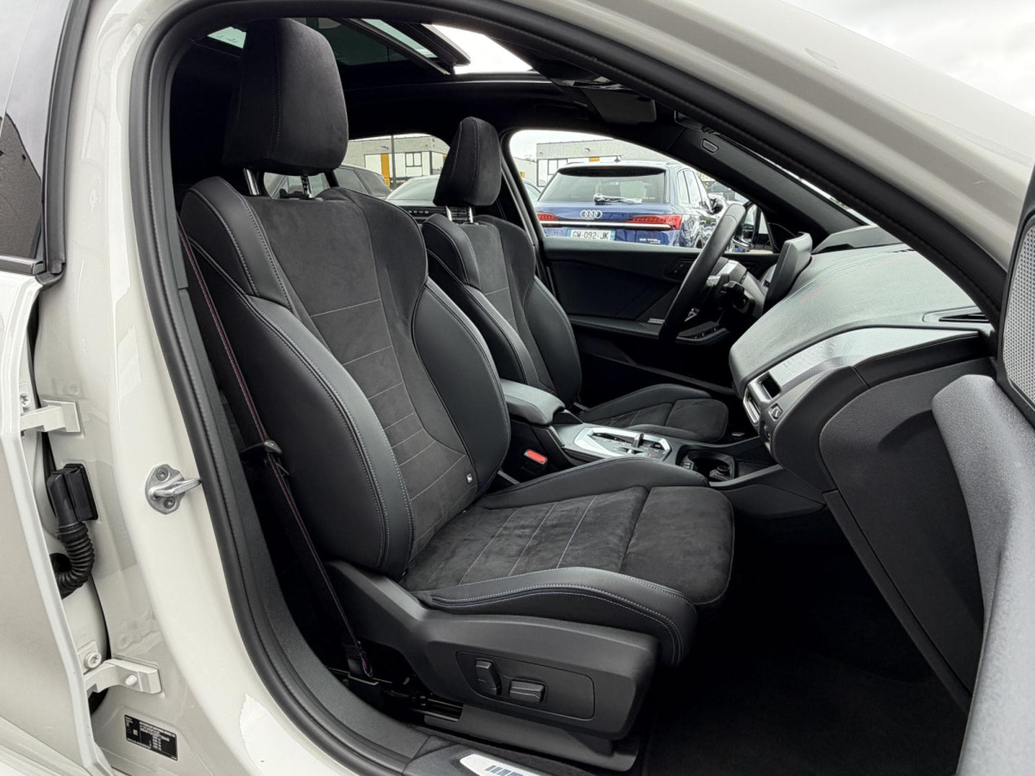 BMW 120 120 1 Limousine 120 M Sport/Mild Hybride (2025) - Photo 8