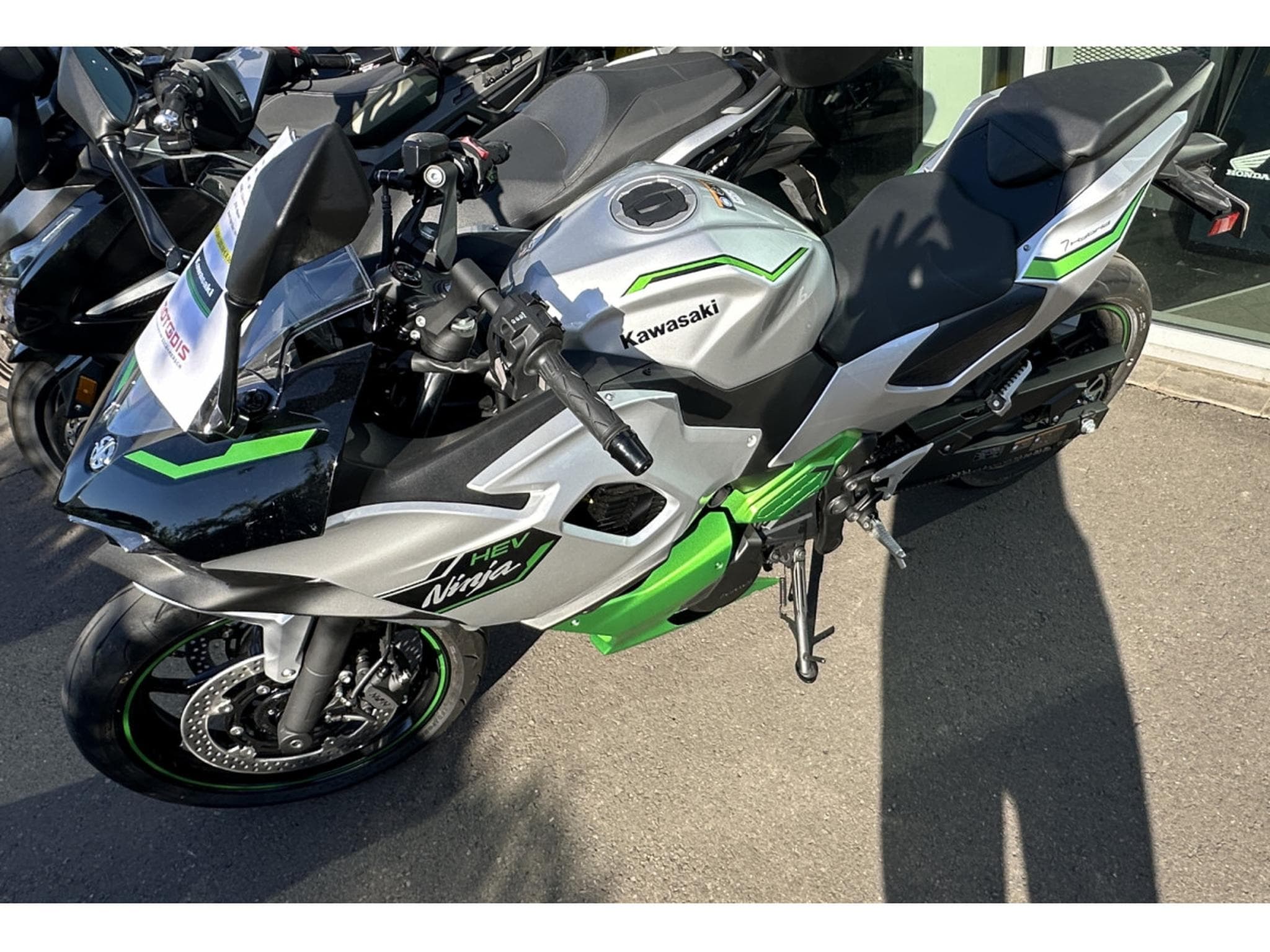 Kawasaki Ninja 7 Hybrid (2026) - Foto 2