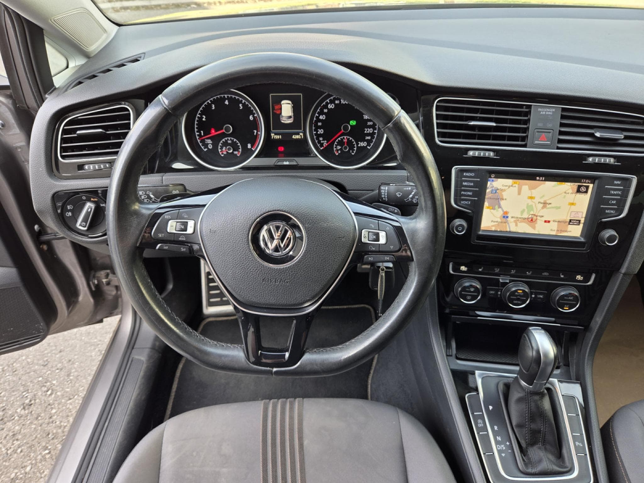 VW Golf TSI 110 CV DSG (Garantie 12 mois) (2016) - Photo 10