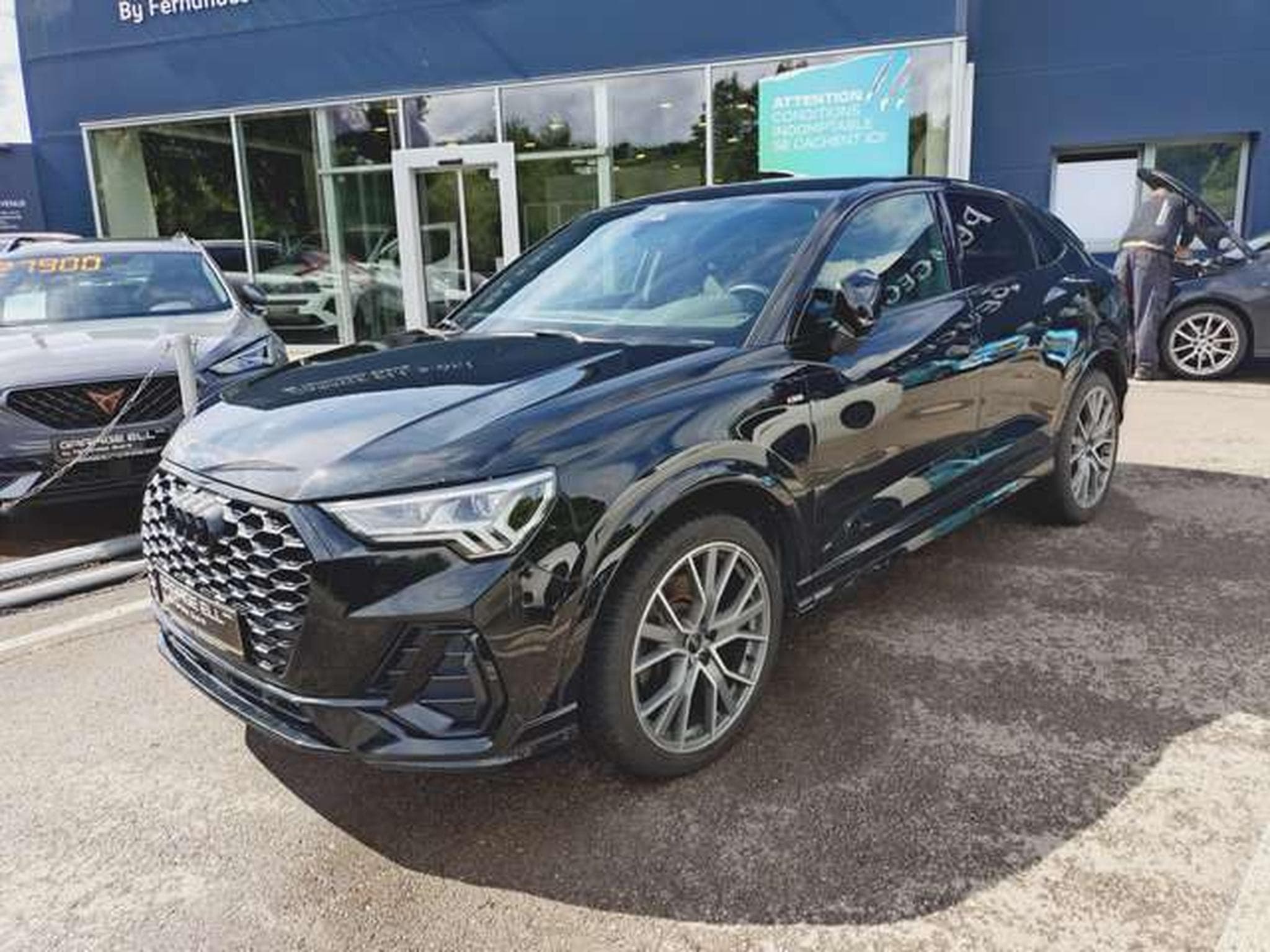 Audi Q3 45 TFSI quattro S line (2021) - Foto 1