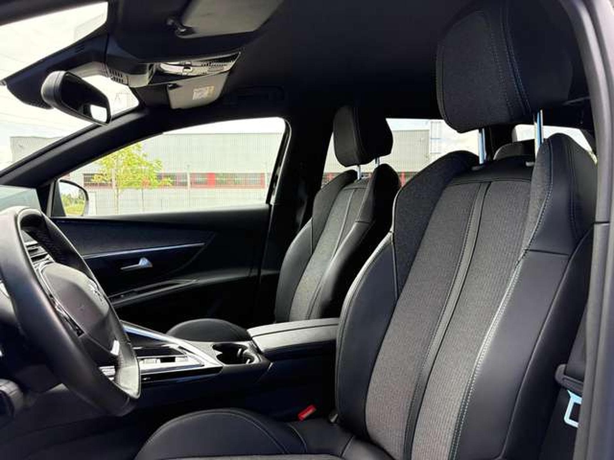 Peugeot 5008 5008 BlueHDi 130 EAT8 Allure Pack (2023) - Photo 4