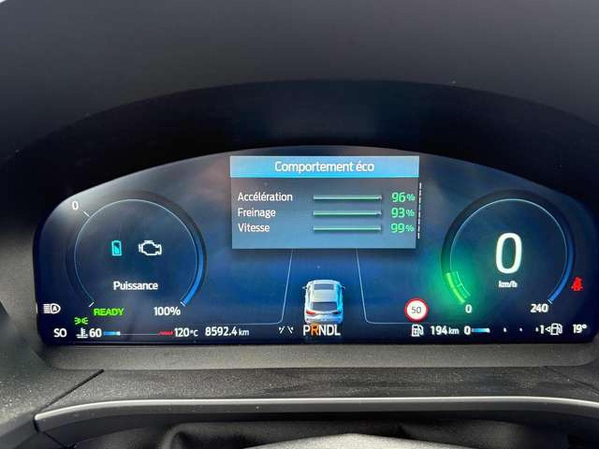Ford Kuga Kuga 2.5 Duratec FHEV ST-LINE (2025) - Photo 18