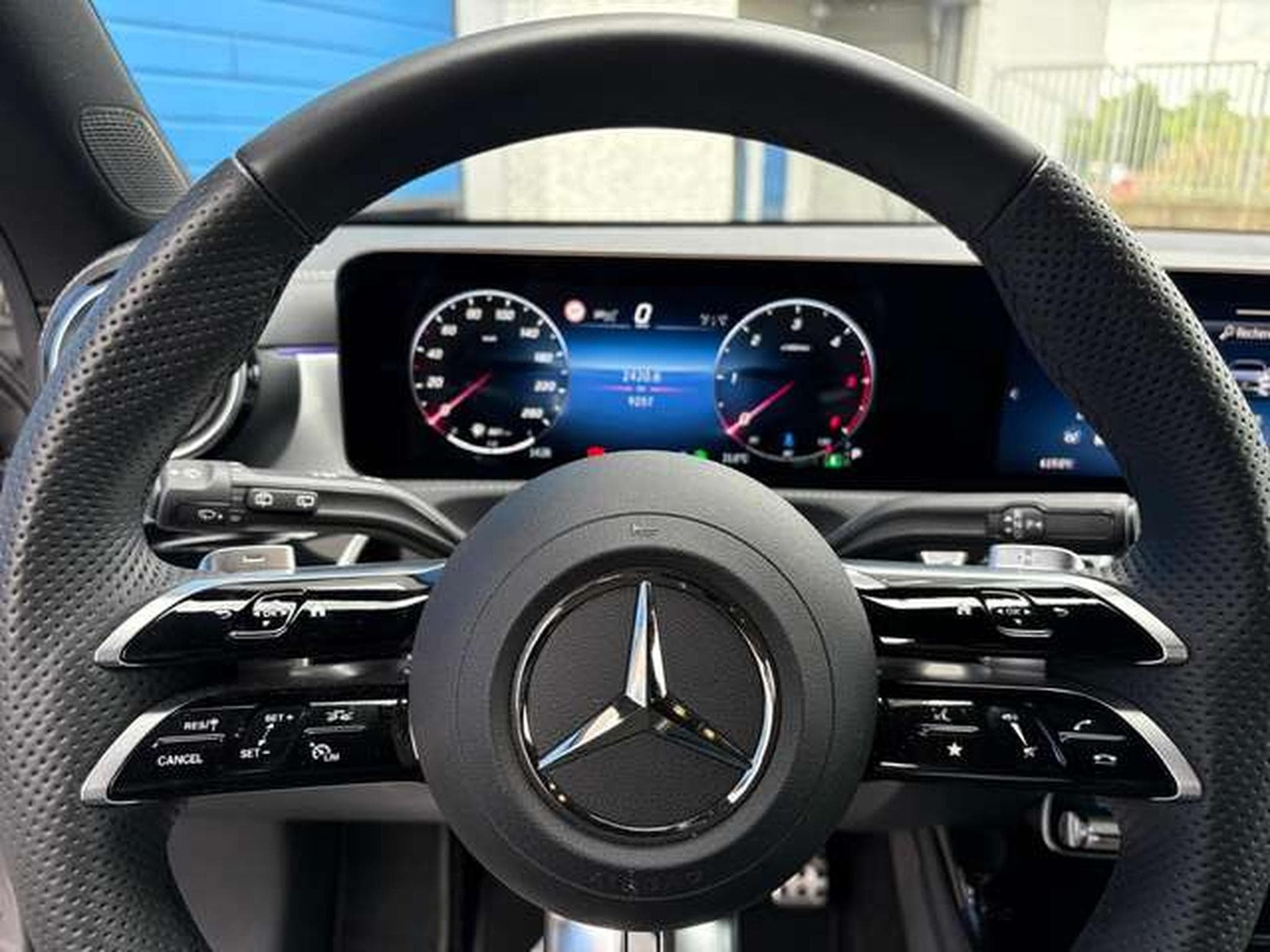 Mercedes CLA 200 CLA Shooting Brake 200D 150 CH AMG NIGHT EDITION (2025) - Photo 12