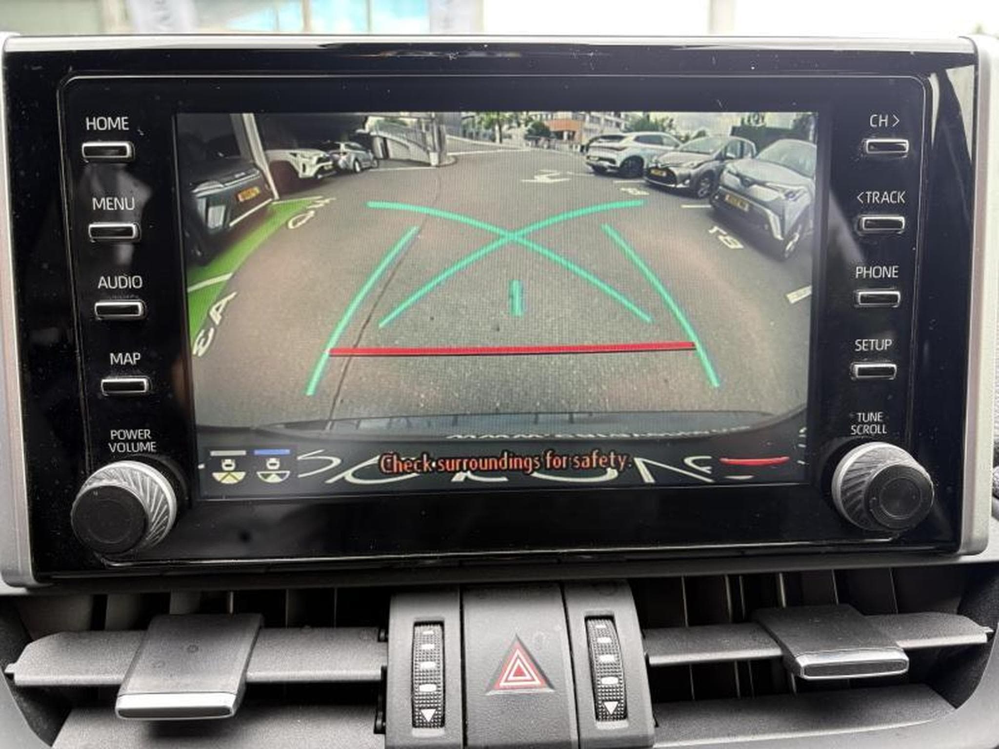 Toyota RAV 4 STYLE PLUS AWD (2019) - Photo 9