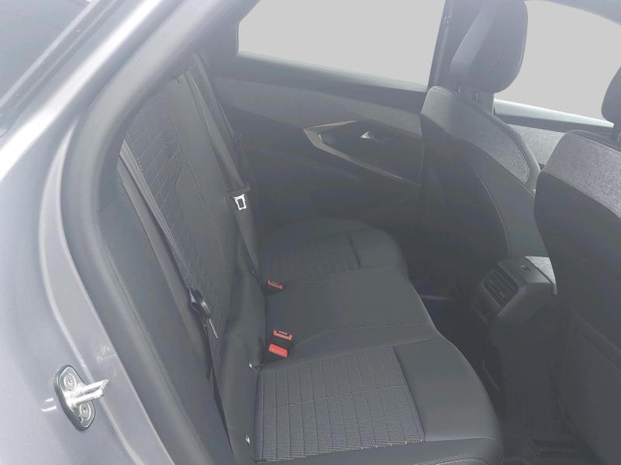 Peugeot 3008 III & e- (2025) - Photo 10