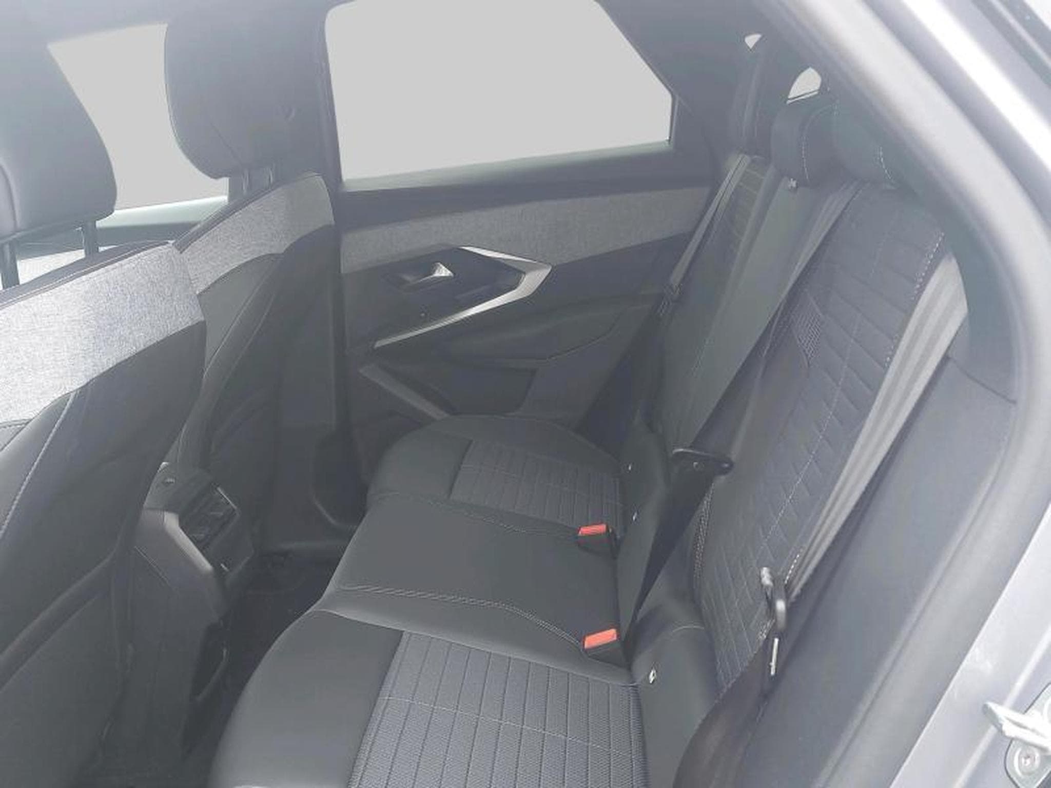 Peugeot 3008 III & e- (2025) - Photo 12