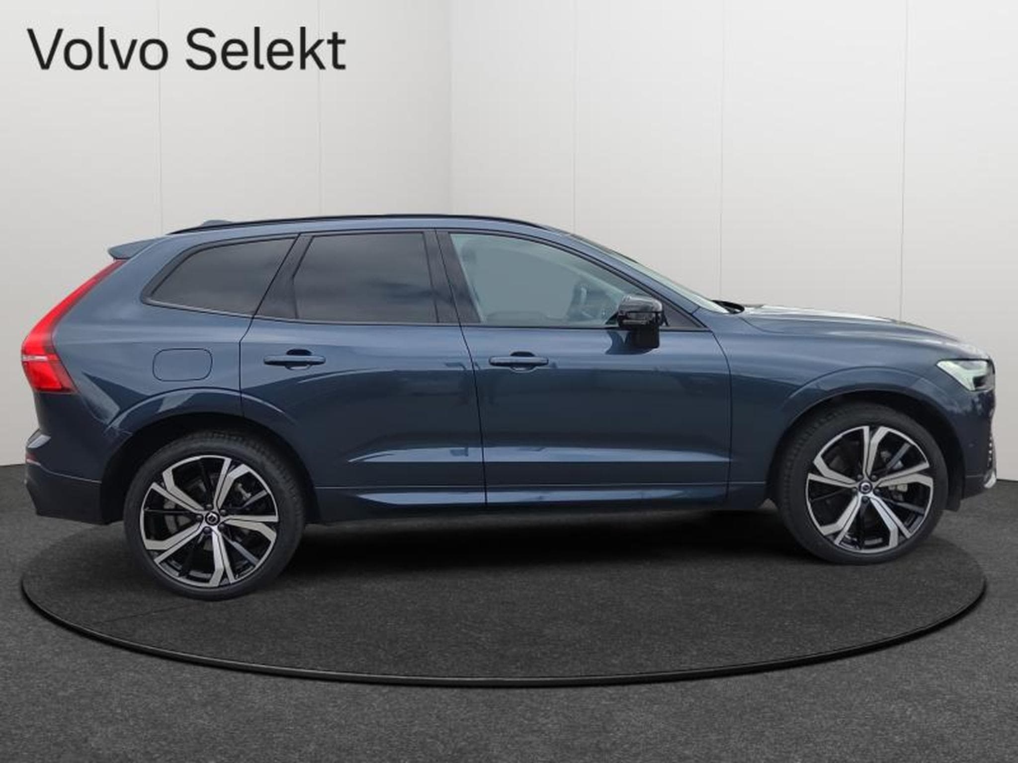 Volvo XC60 B5 AWD Ultra  Dark / Essence (2025) - Foto 6