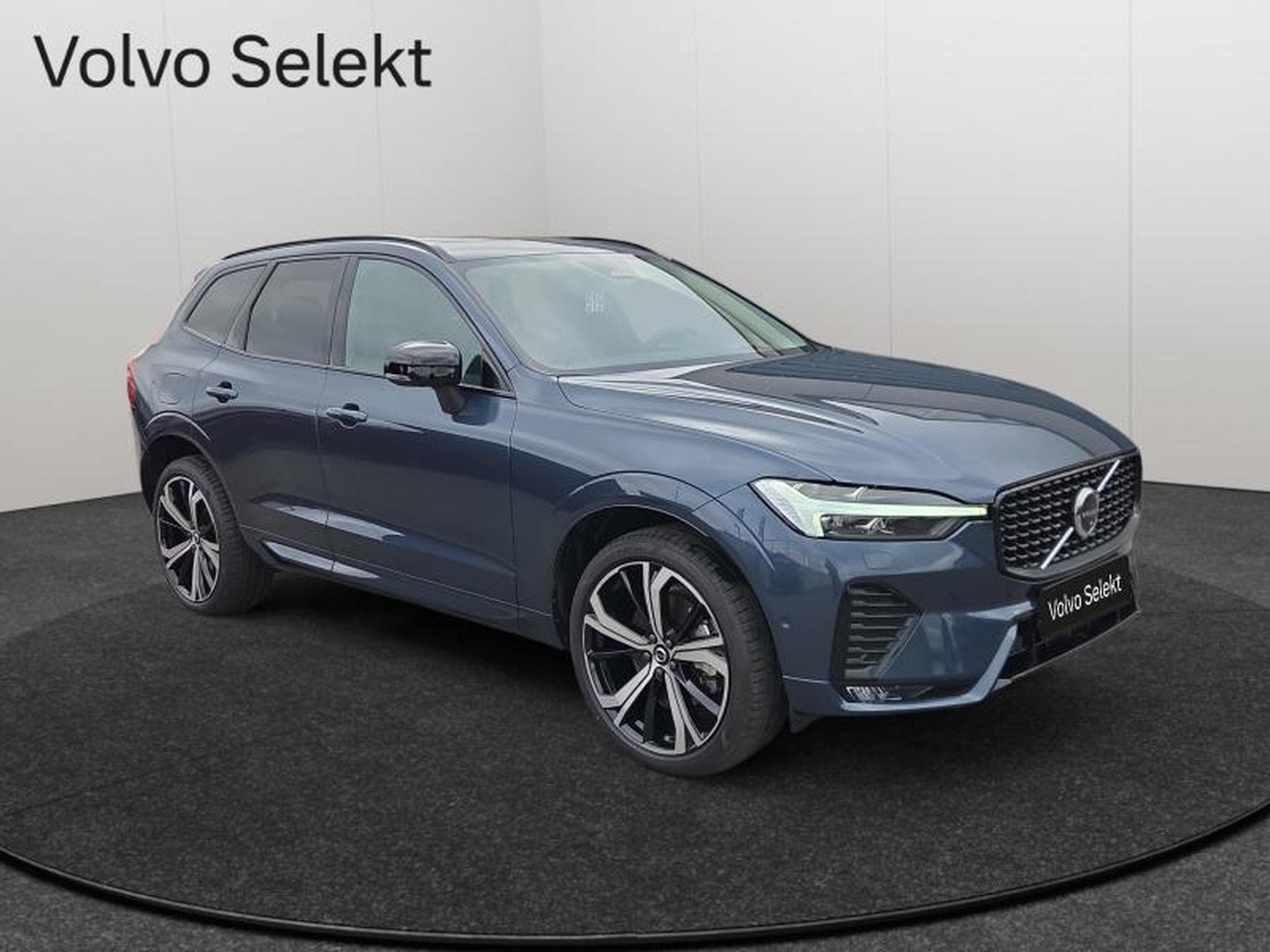 Volvo XC60 B5 AWD Ultra  Dark / Essence (2025) - Foto 7